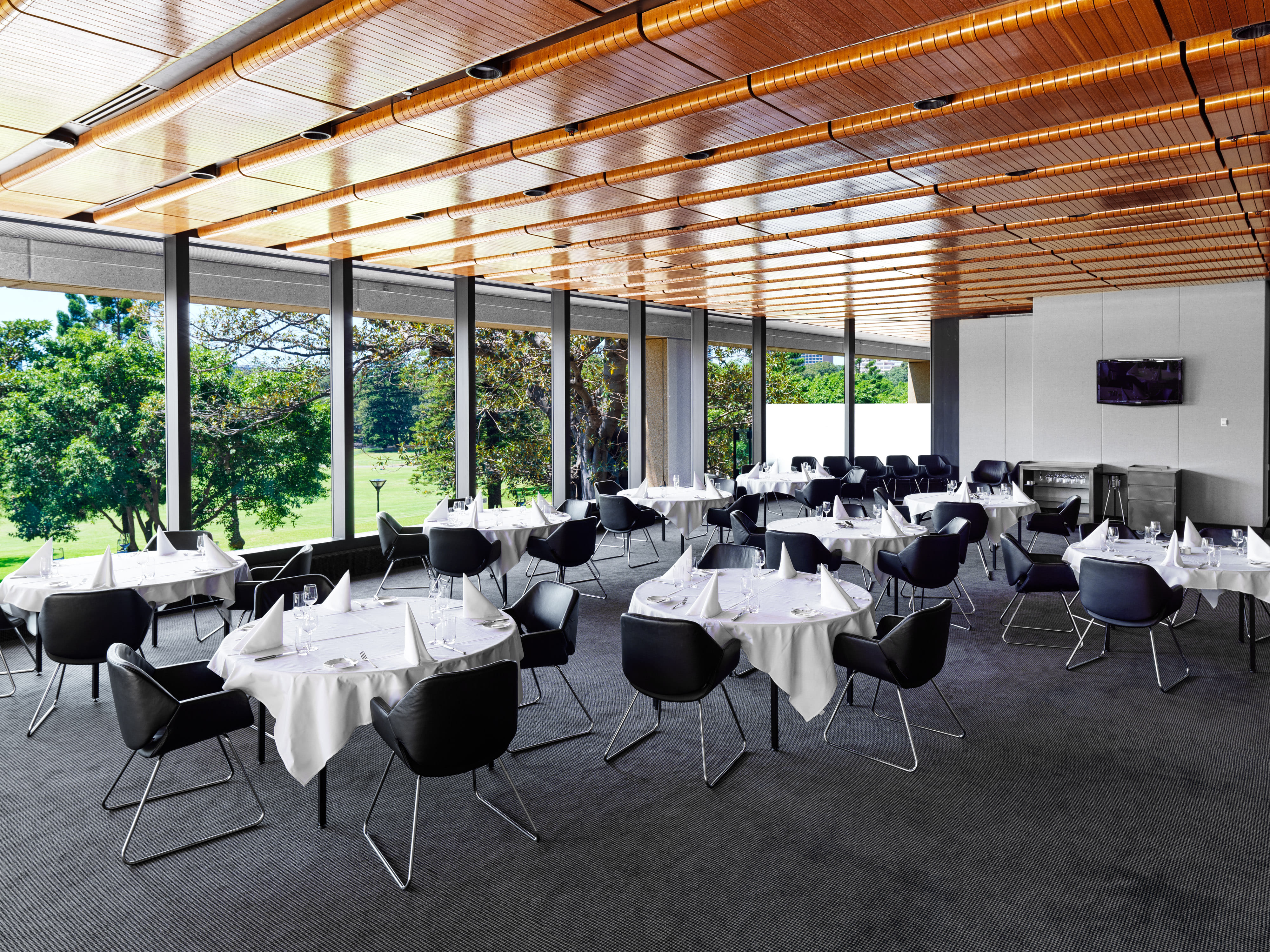 Members' Dining Room 1