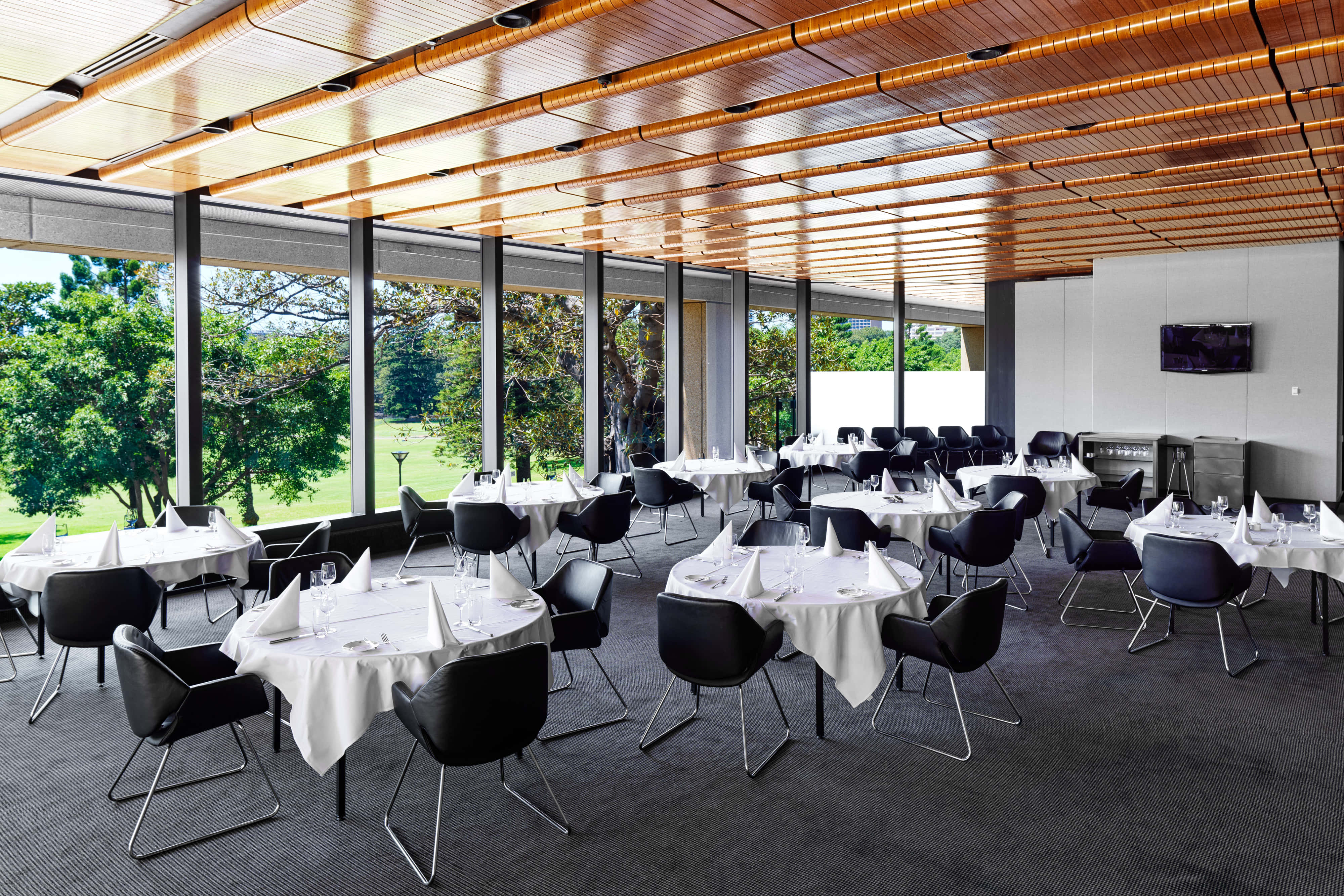 Members' Dining Room 1