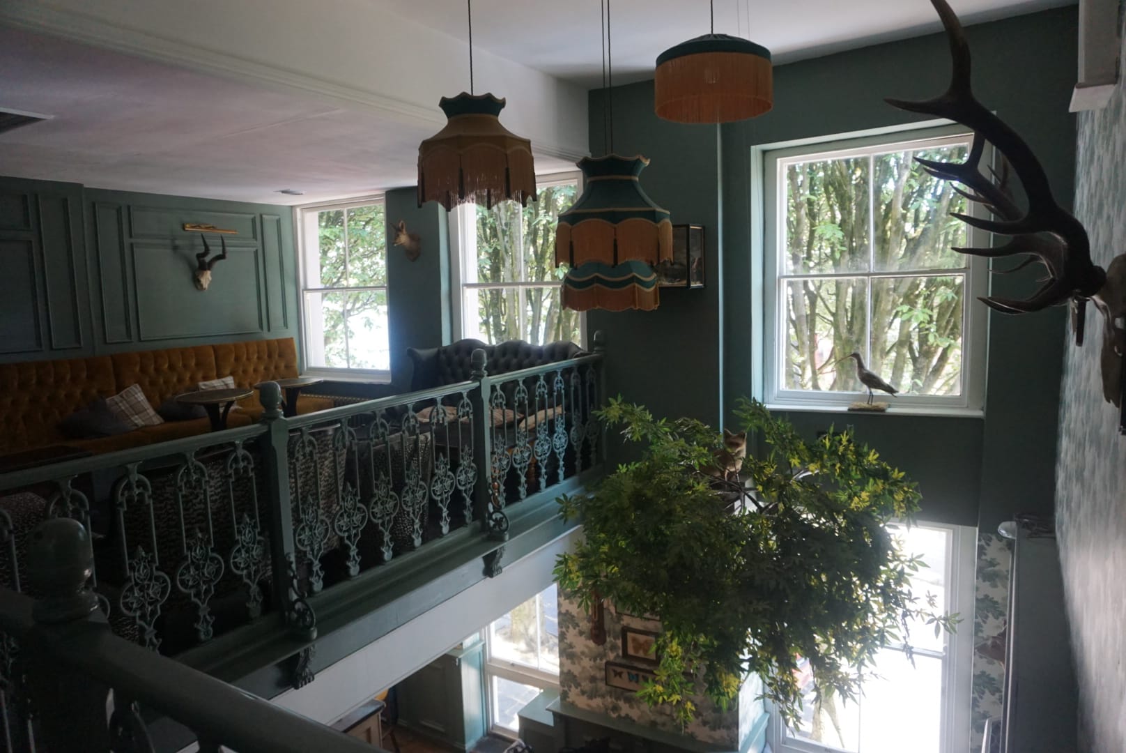 Main bar and mezzanine  8