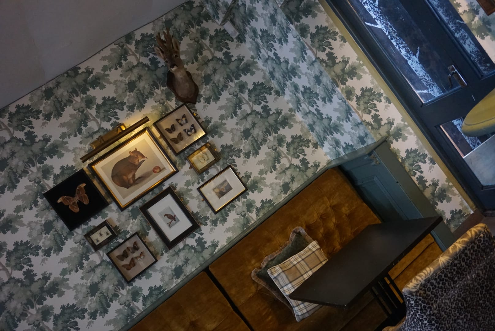 Main bar and mezzanine  9