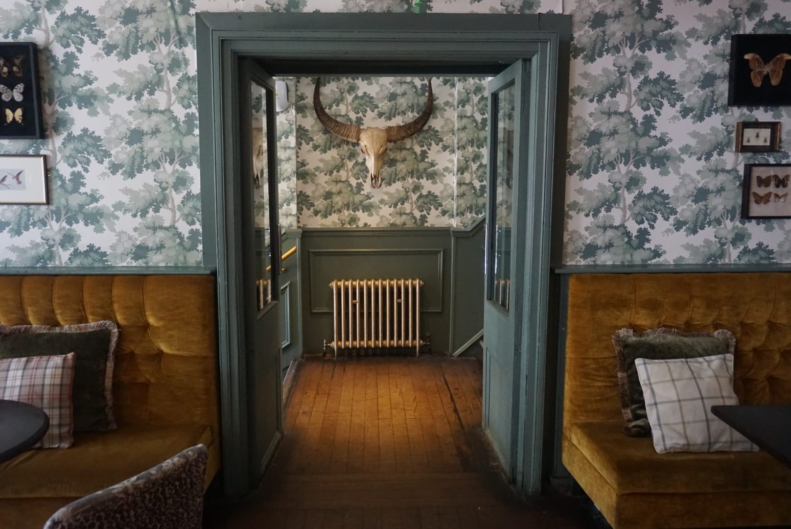 Main bar and mezzanine  3