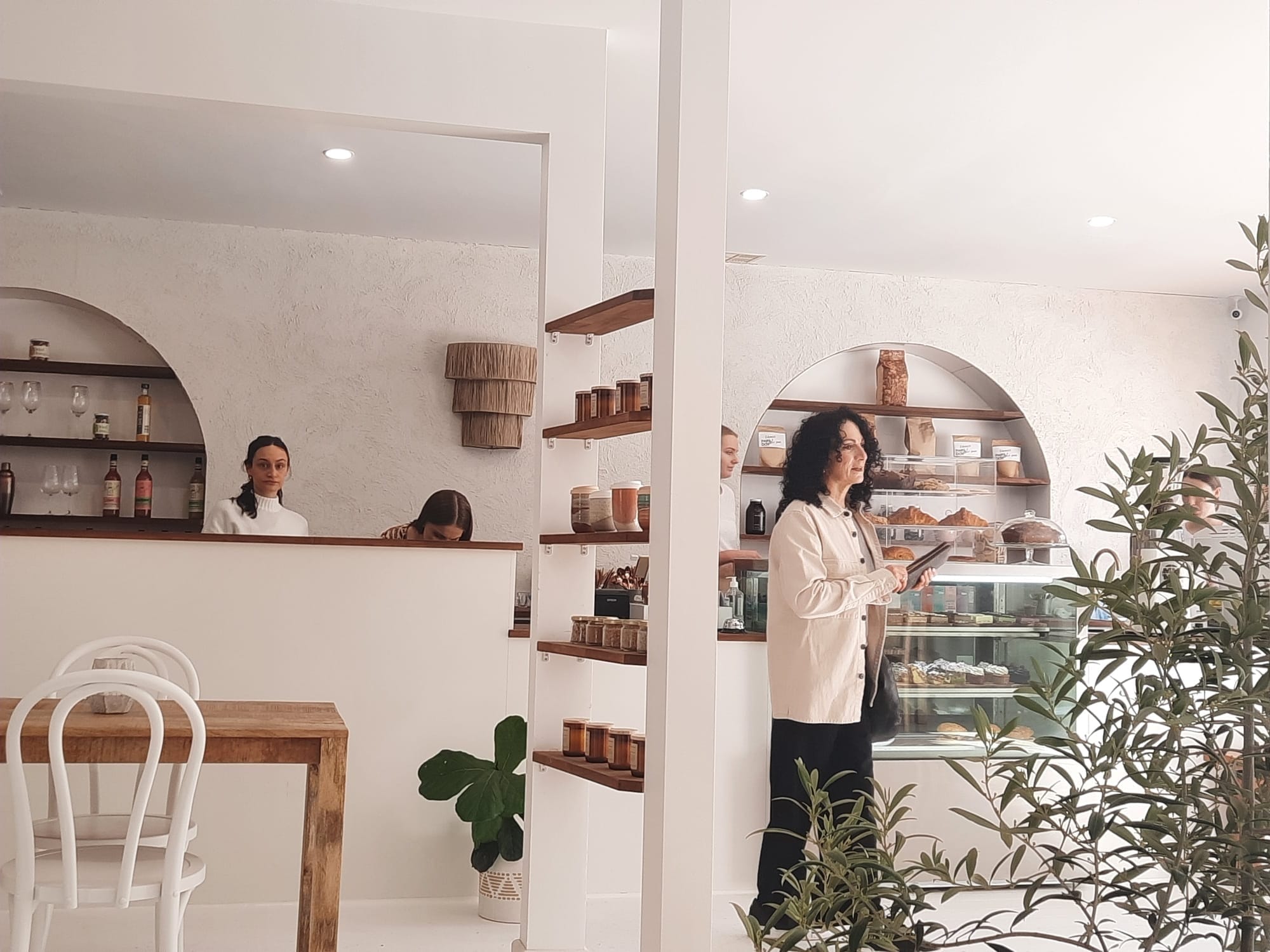 Front Coutyard / Patio 3