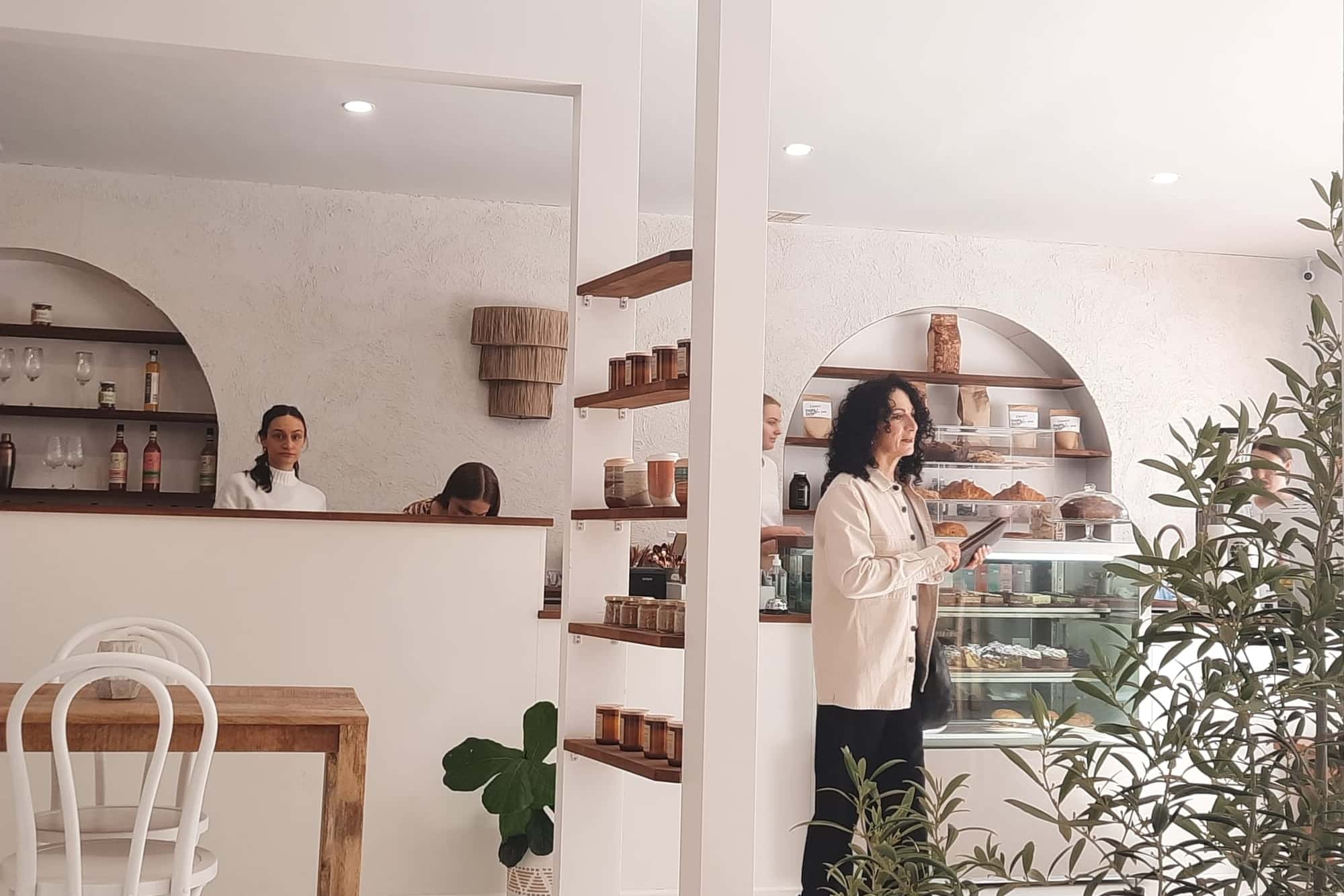 Front Coutyard / Patio 3