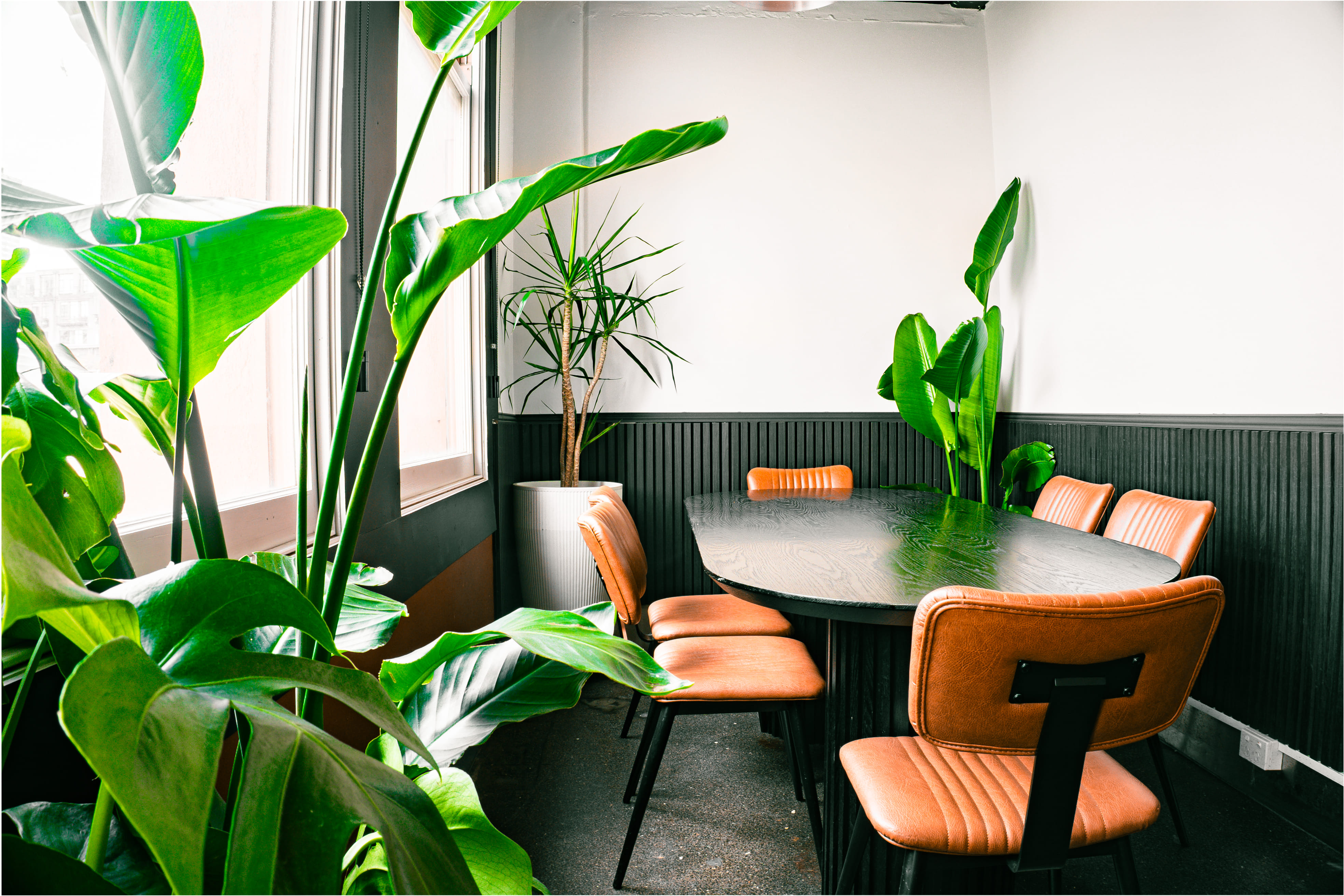 Little Red's Cocktail Bar 6