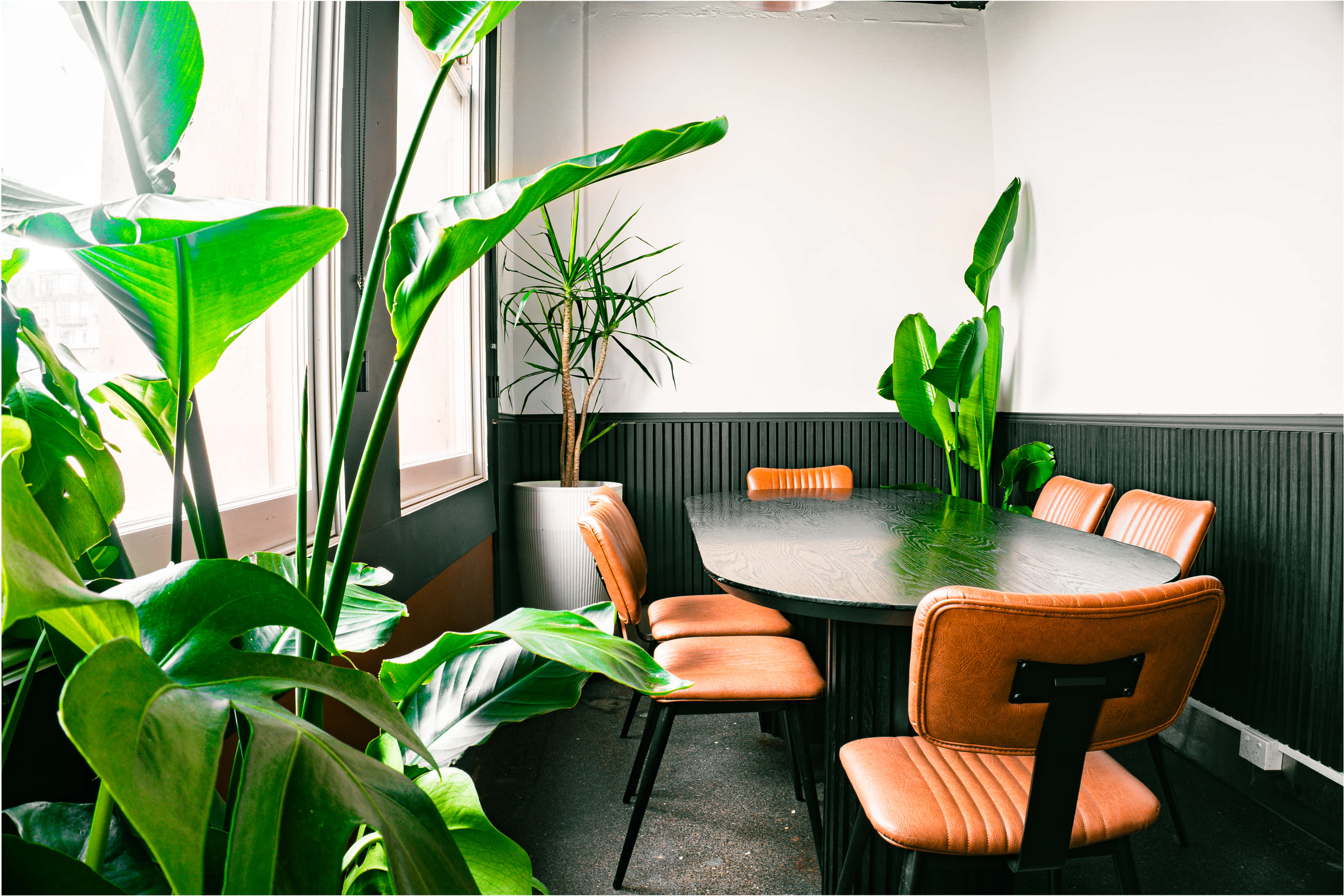 Little Red's Cocktail Bar 6