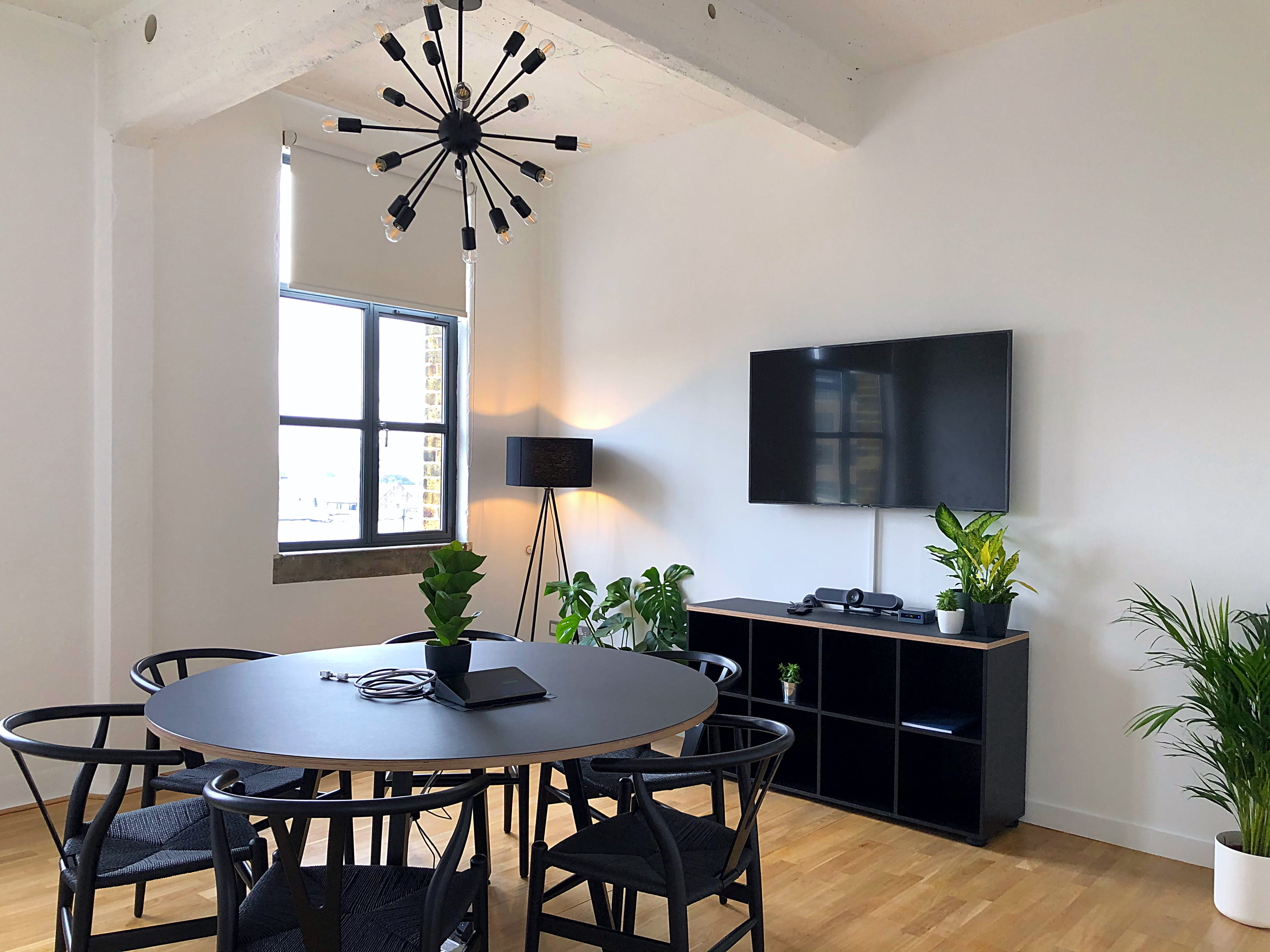 Industrial Office Space With Lots of Natural Light 1