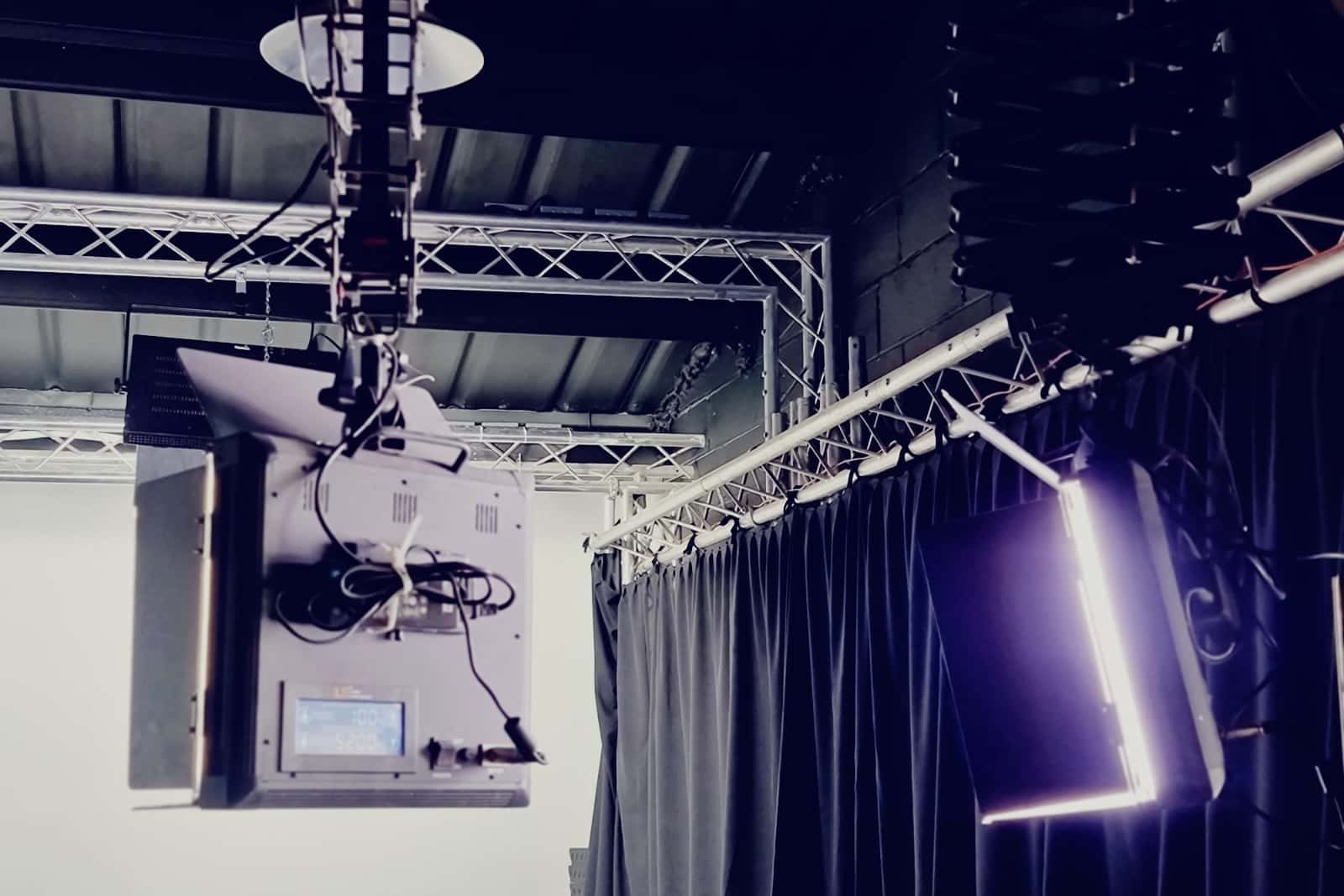 TV Studio / Photographic Studio (1000 Sq.ft) 1