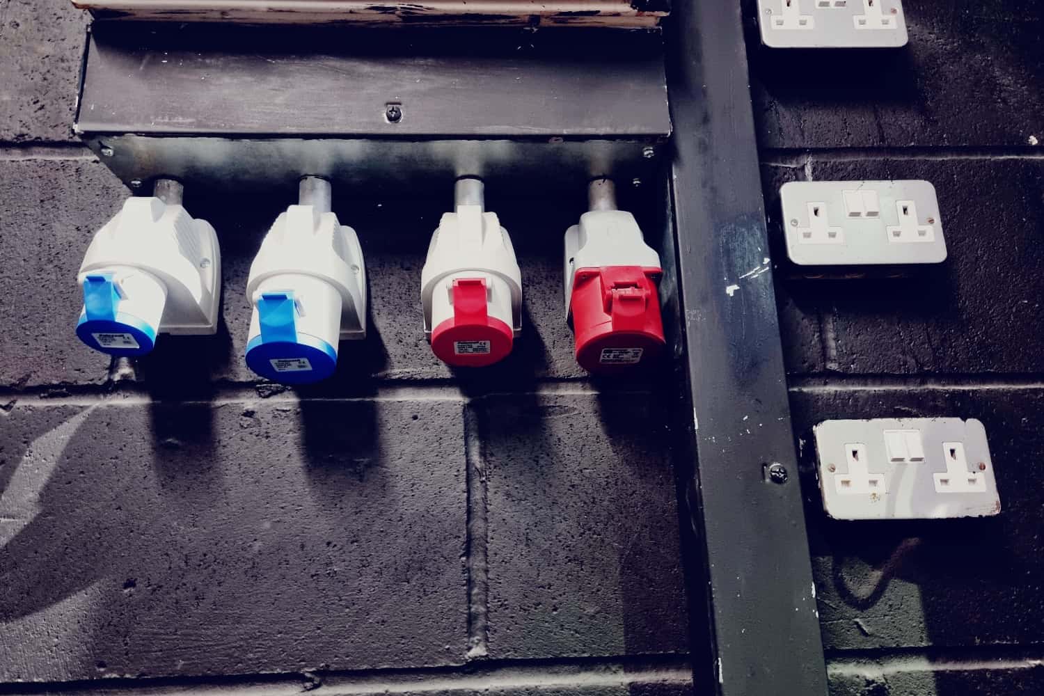 TV Studio / Photographic Studio (1000 Sq.ft) 8