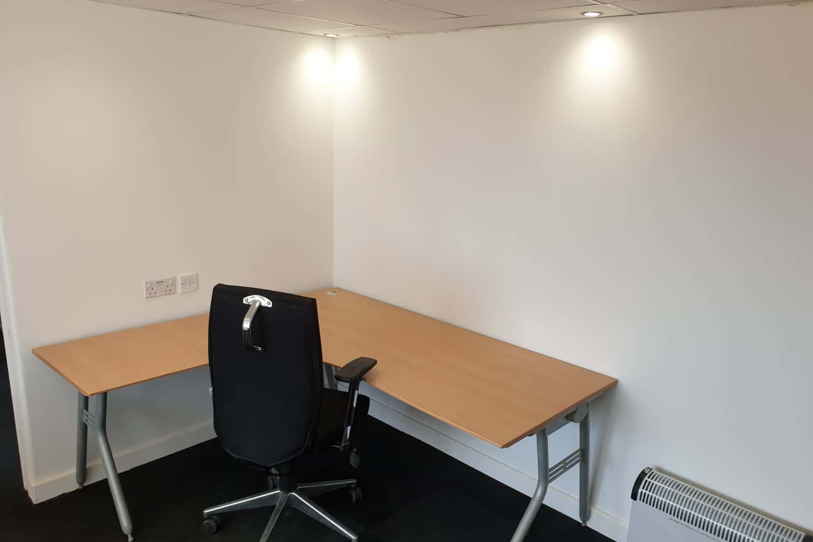 TV Studio / Photographic Studio (1000 Sq.ft) 14