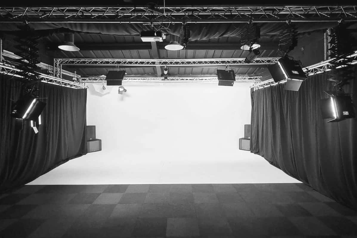 TV Studio / Photographic Studio (1000 Sq.ft) 2