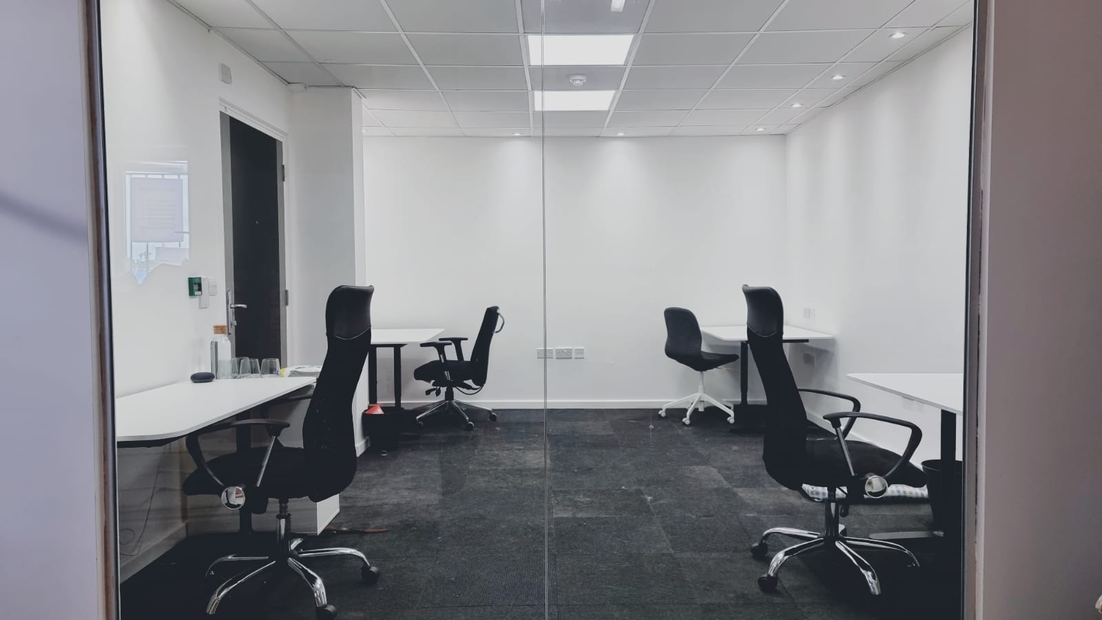 TV Studio / Photographic Studio (1000 Sq.ft) 7