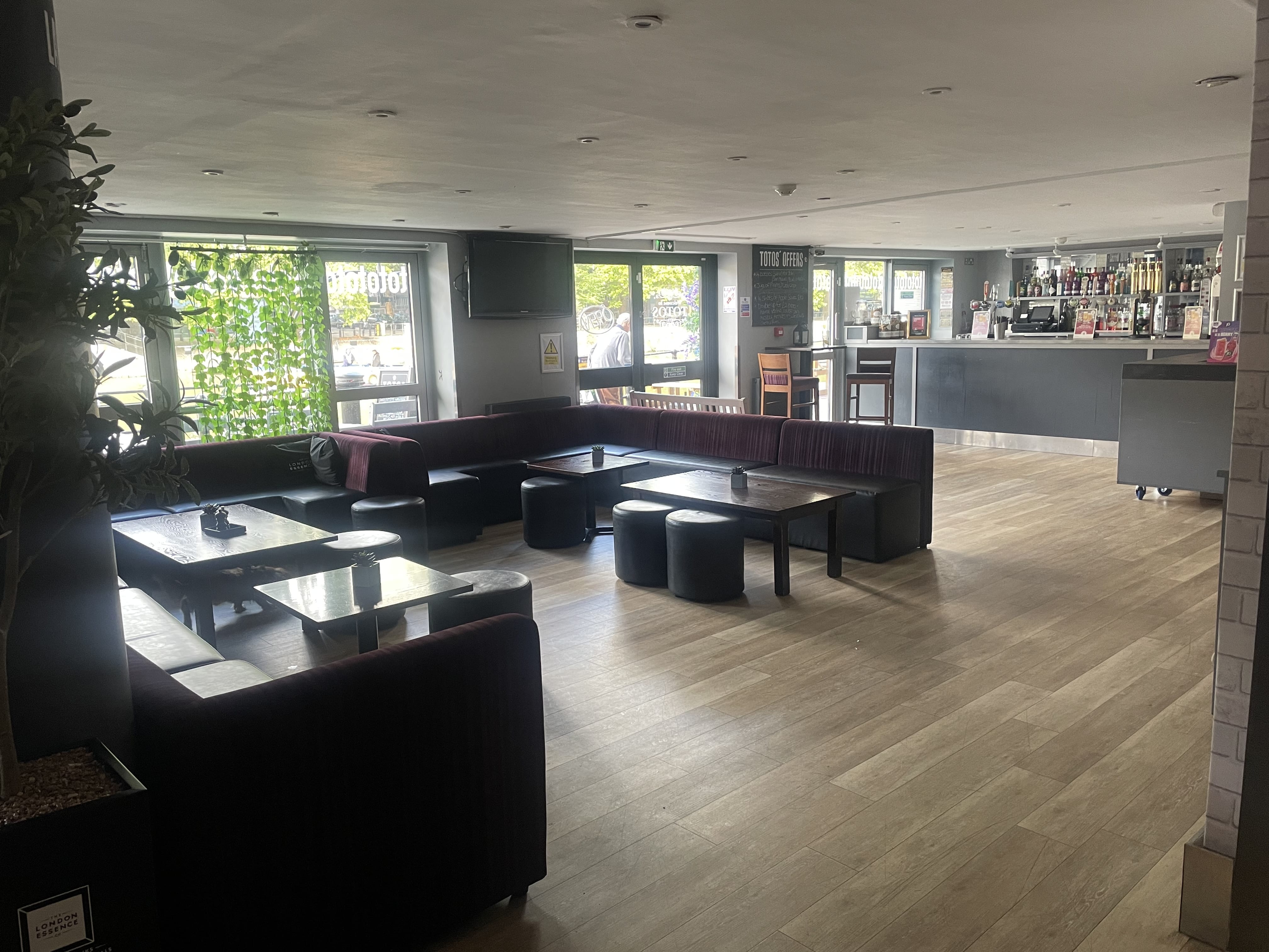 Riverview Corner Area | In Totos' Riverview Bar 5