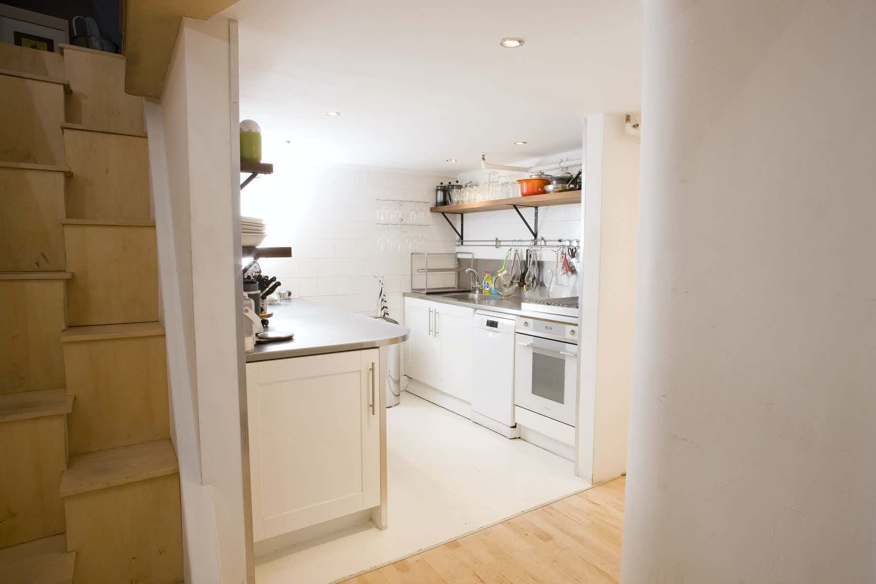 Creative Studio Full Hire 10