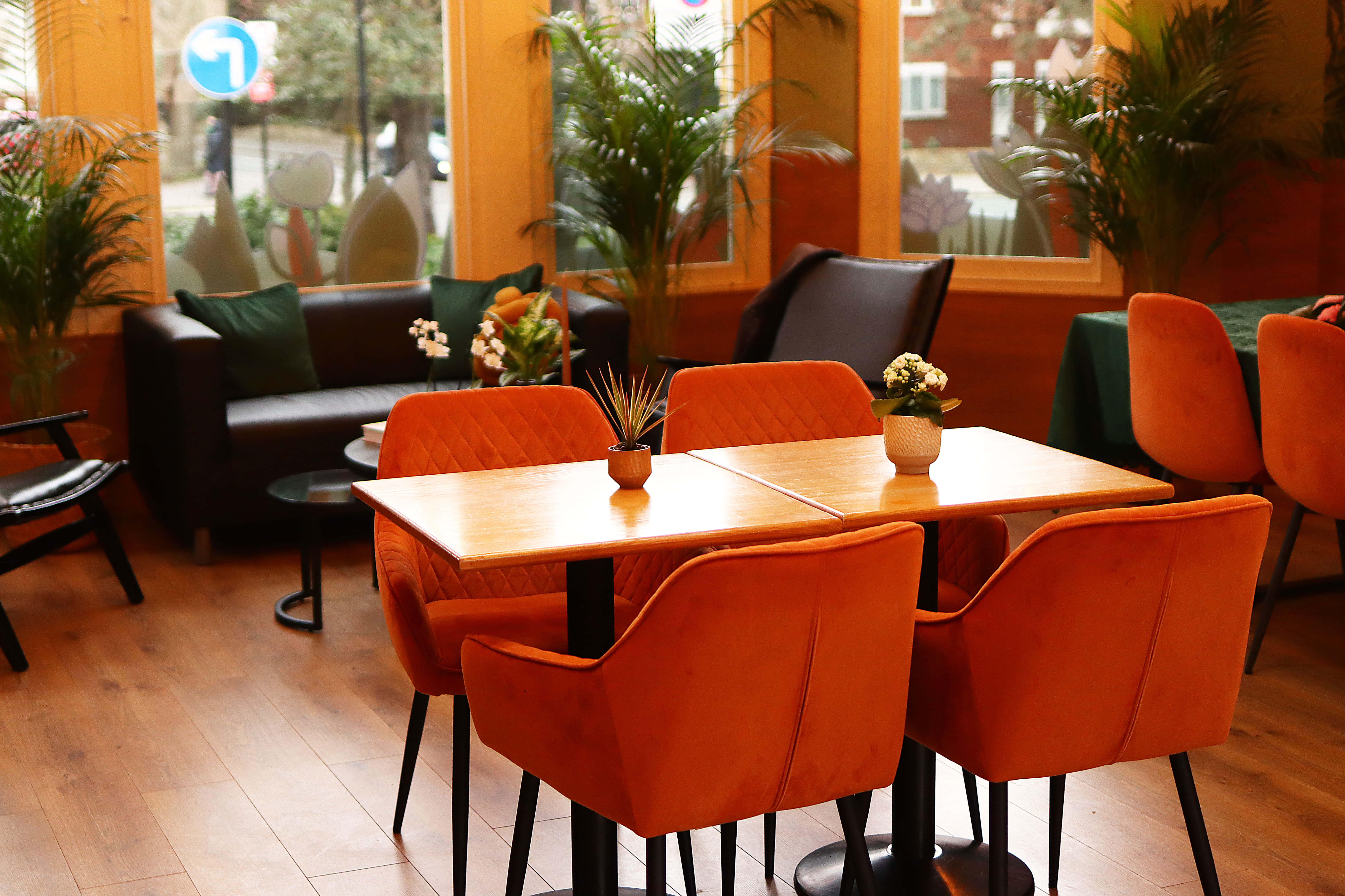 Lampton Parkside cafe 1