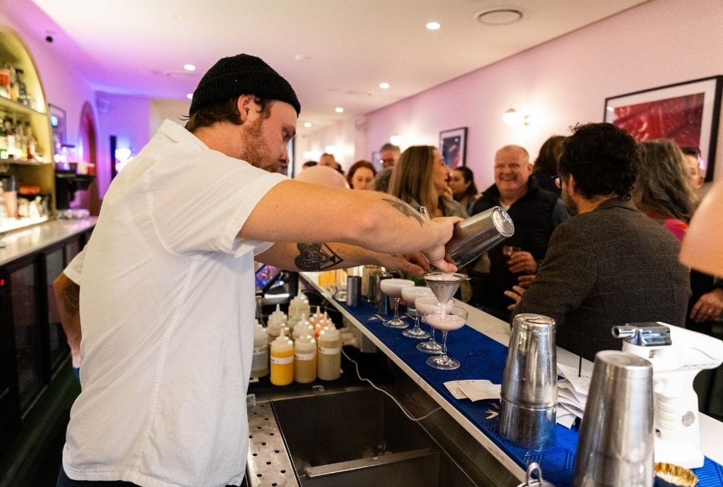 Marilyn's Bar and Diner 8