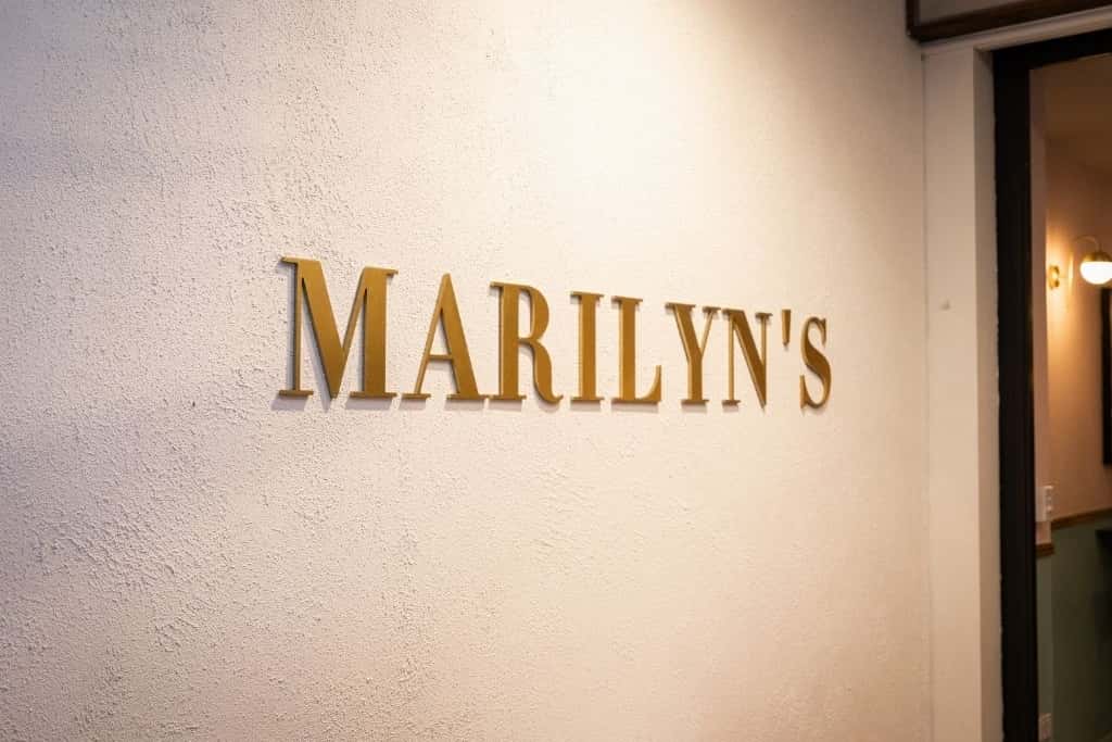 Marilyn's Bar and Diner 2