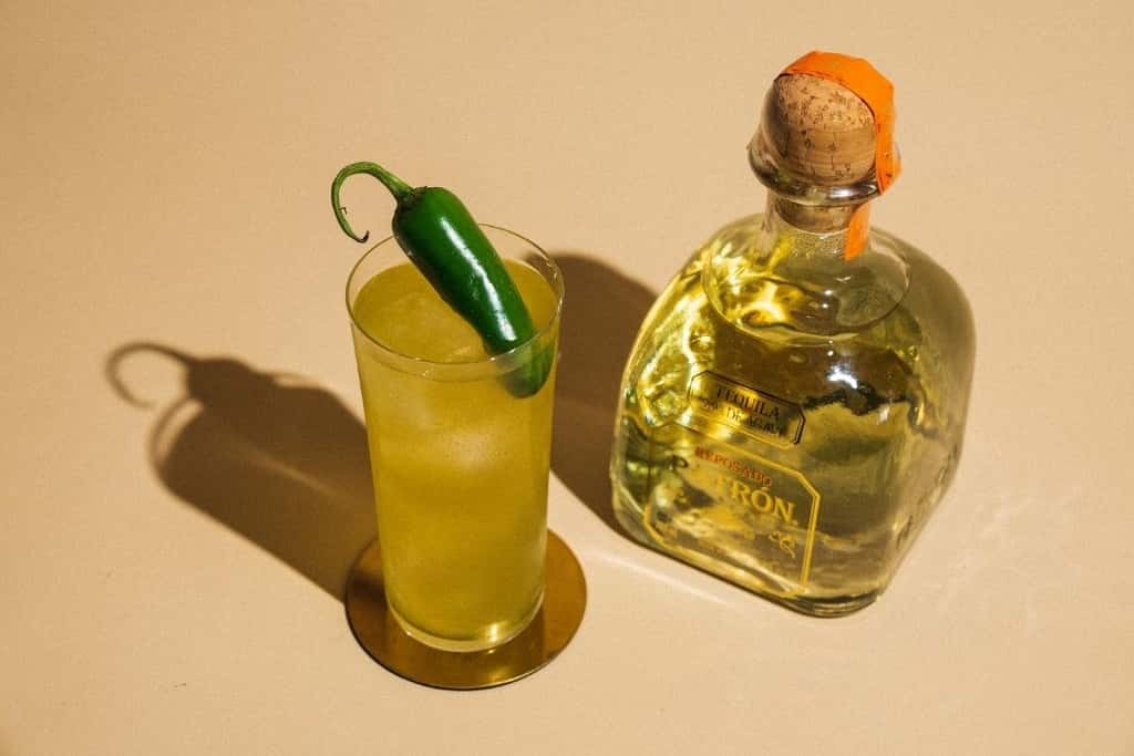 Marilyn's Bar and Diner 10