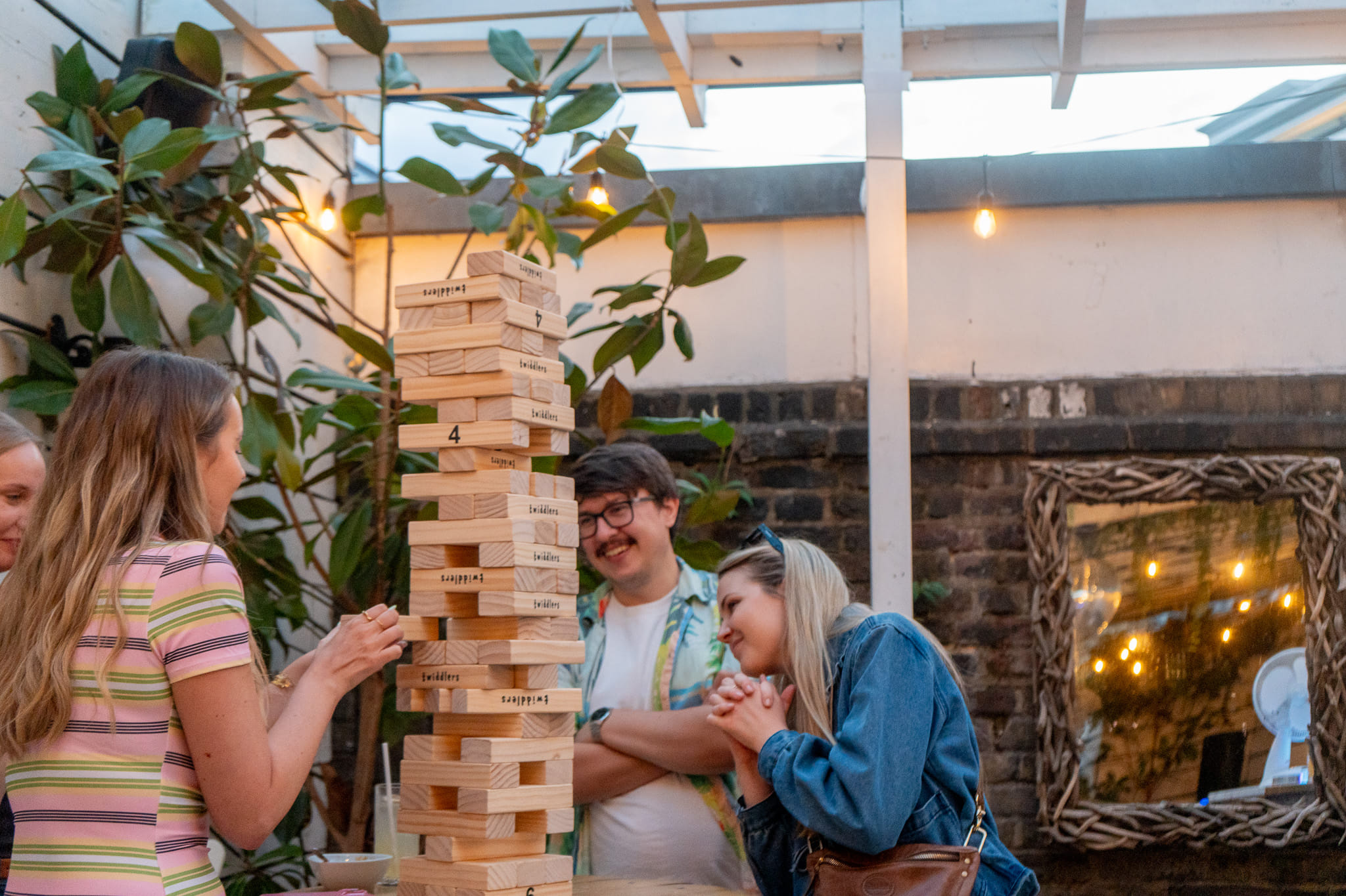 Weatherproof Rooftop Bar | Perfect Summer Party 38