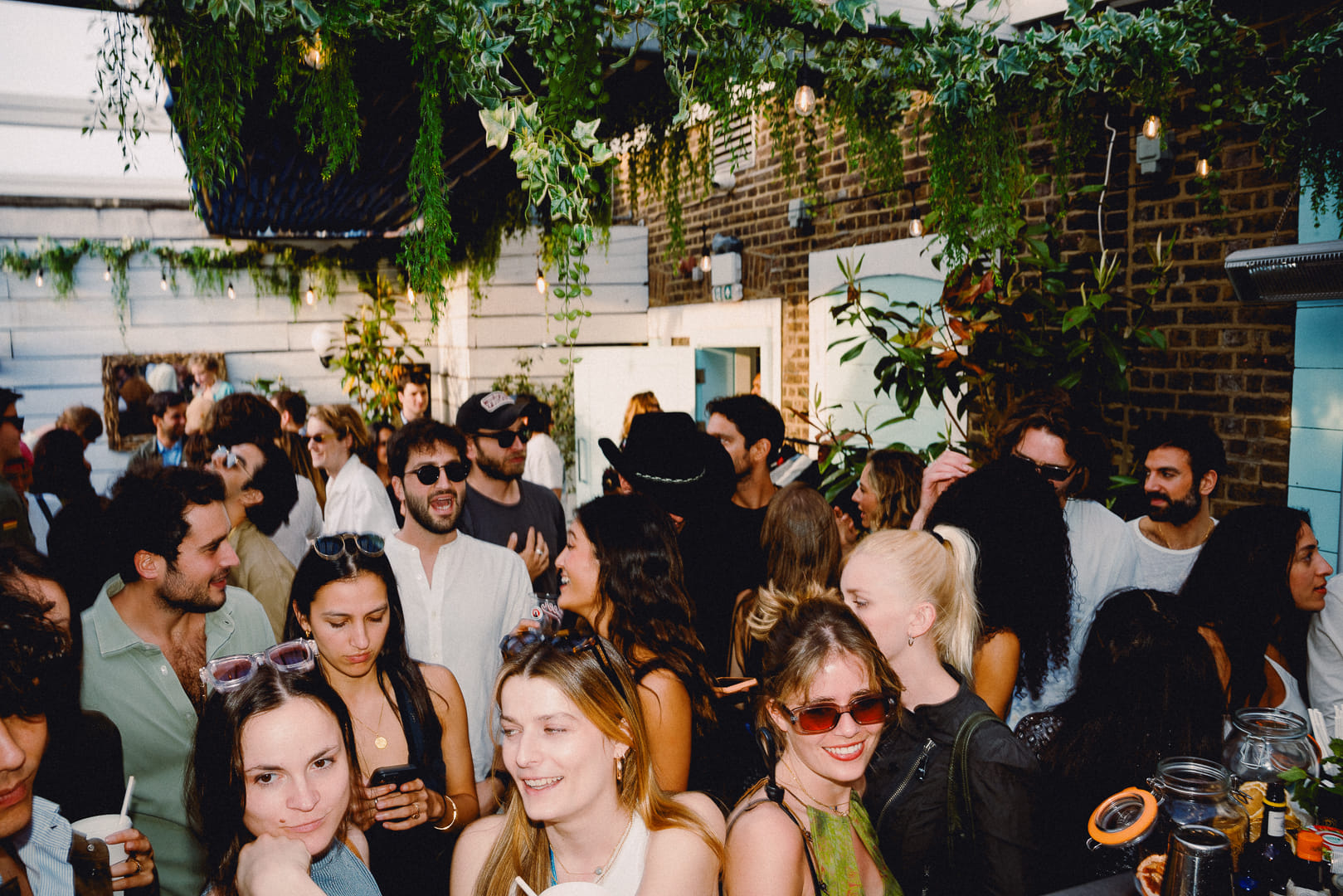 Weatherproof Rooftop Bar | Perfect Summer Party 41