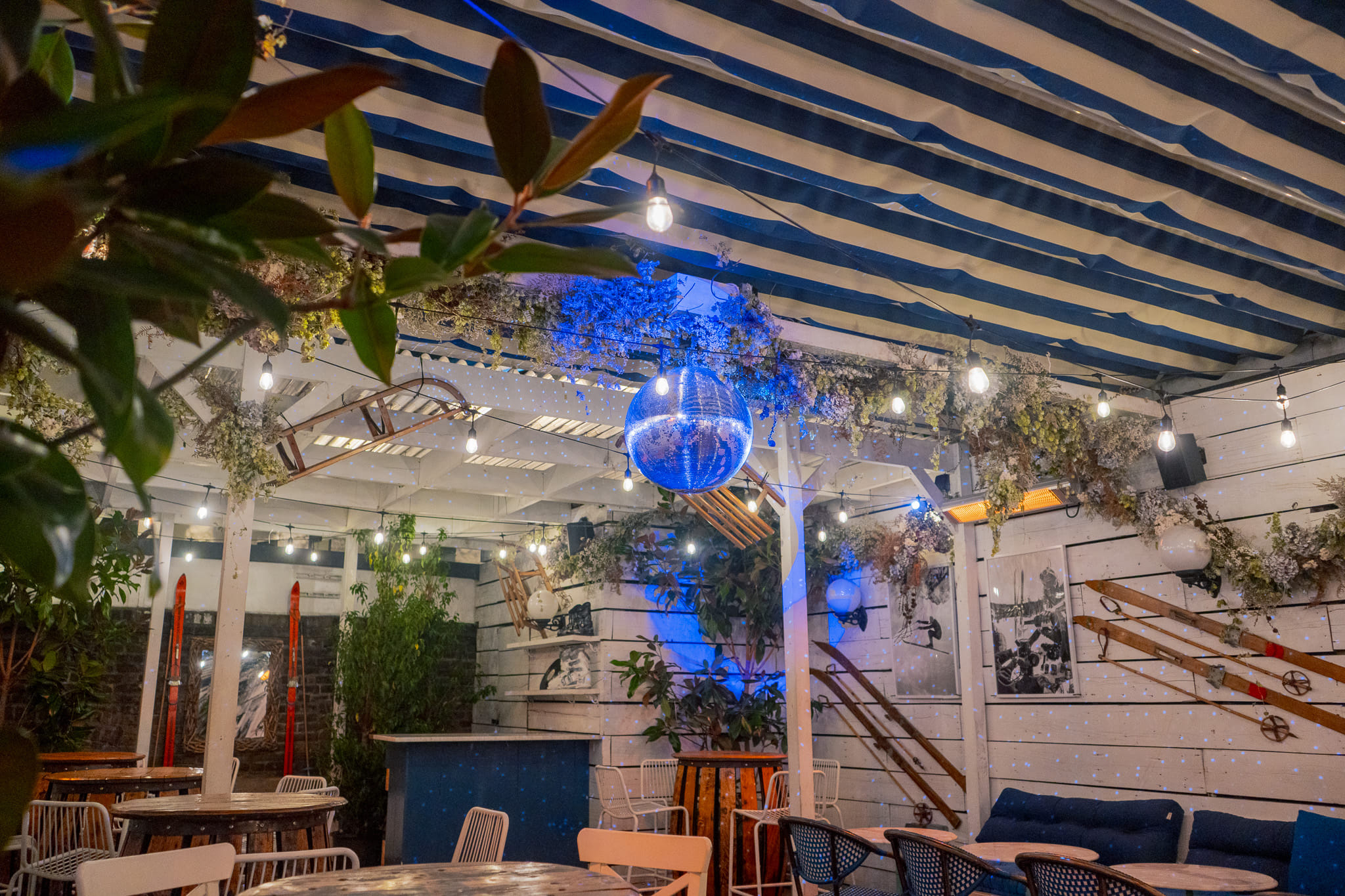 Weatherproof Rooftop Bar | Perfect Summer Party 57