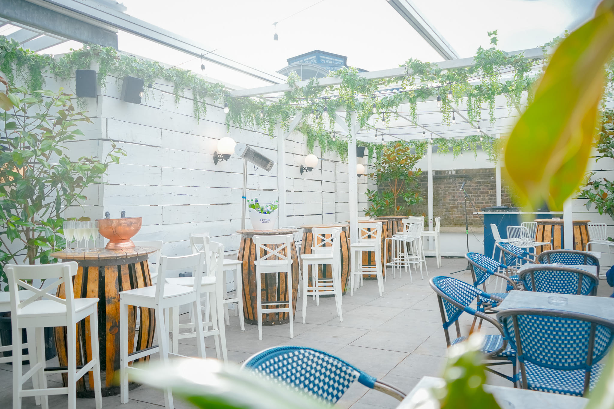 Weatherproof Rooftop Bar | Perfect Summer Party 10