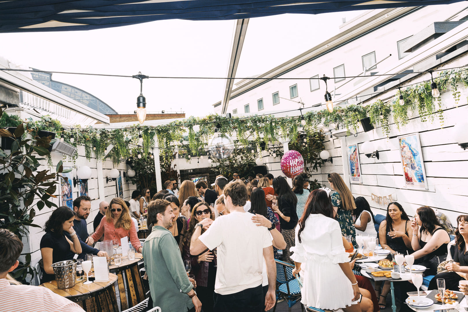 Weatherproof Rooftop Bar | Perfect Summer Party 16