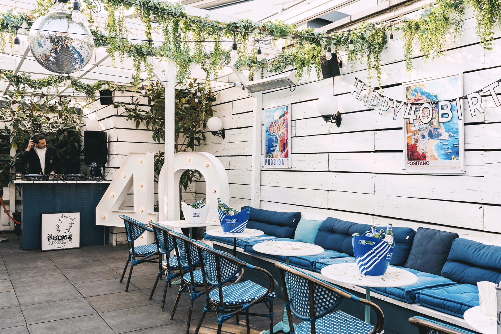 Weatherproof Rooftop Bar | Perfect Summer Party 5