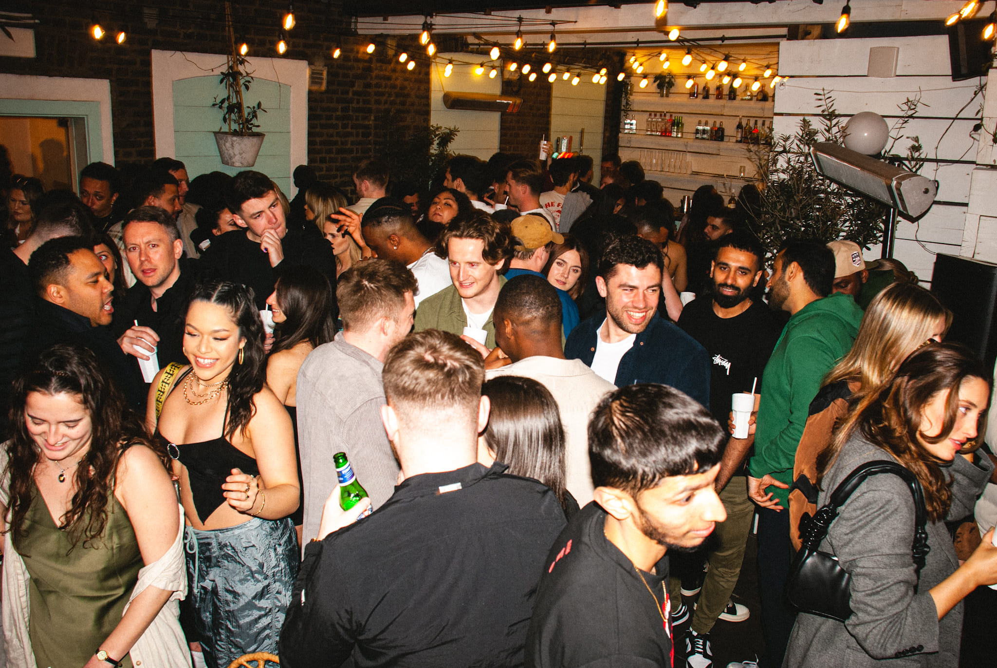 Weatherproof Rooftop Bar | Perfect Summer Party 40