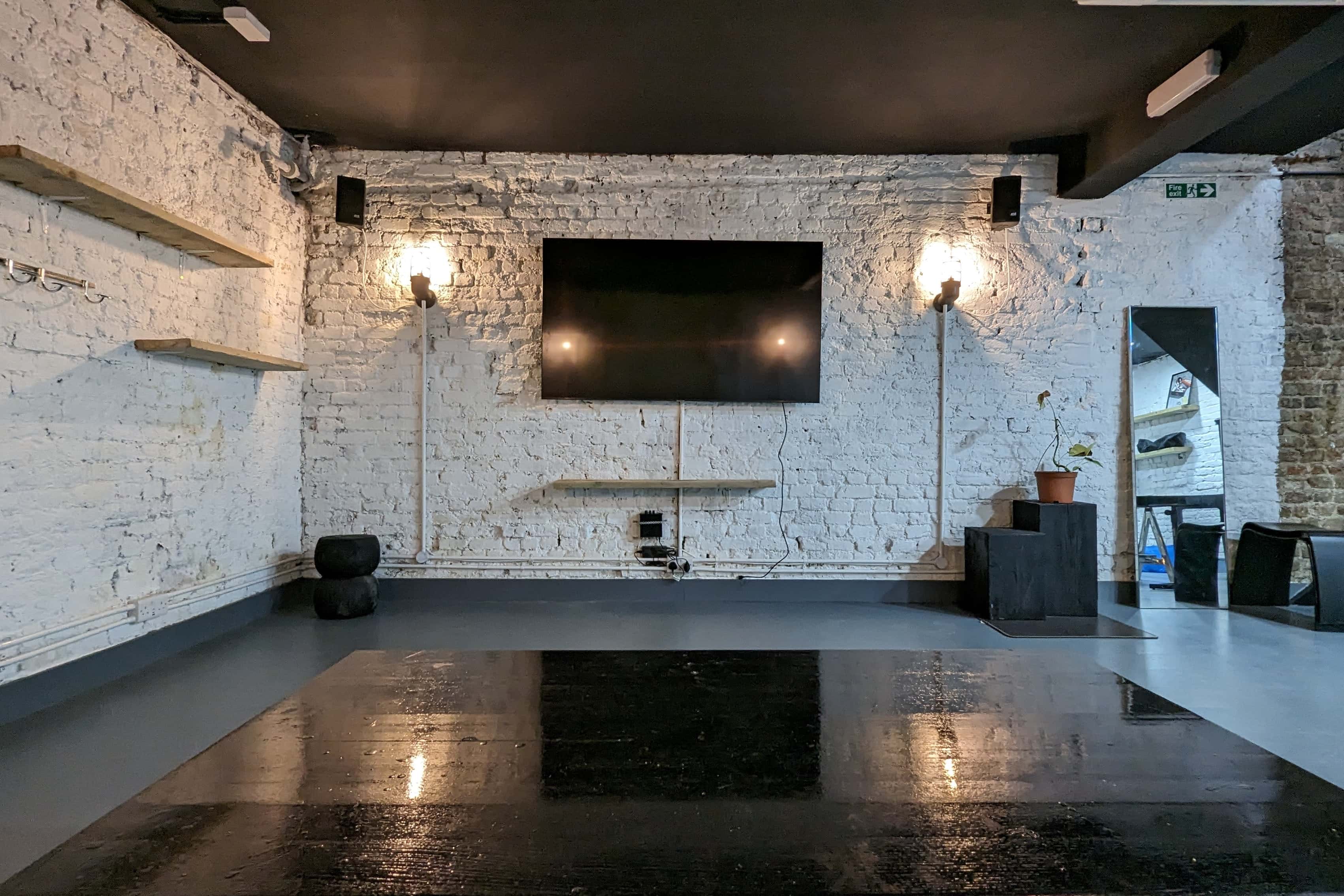 DS Industrial Warehouse Basement Studio 3