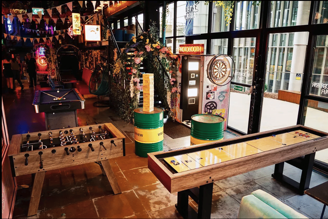 Main Bar & Winter Terrace 1