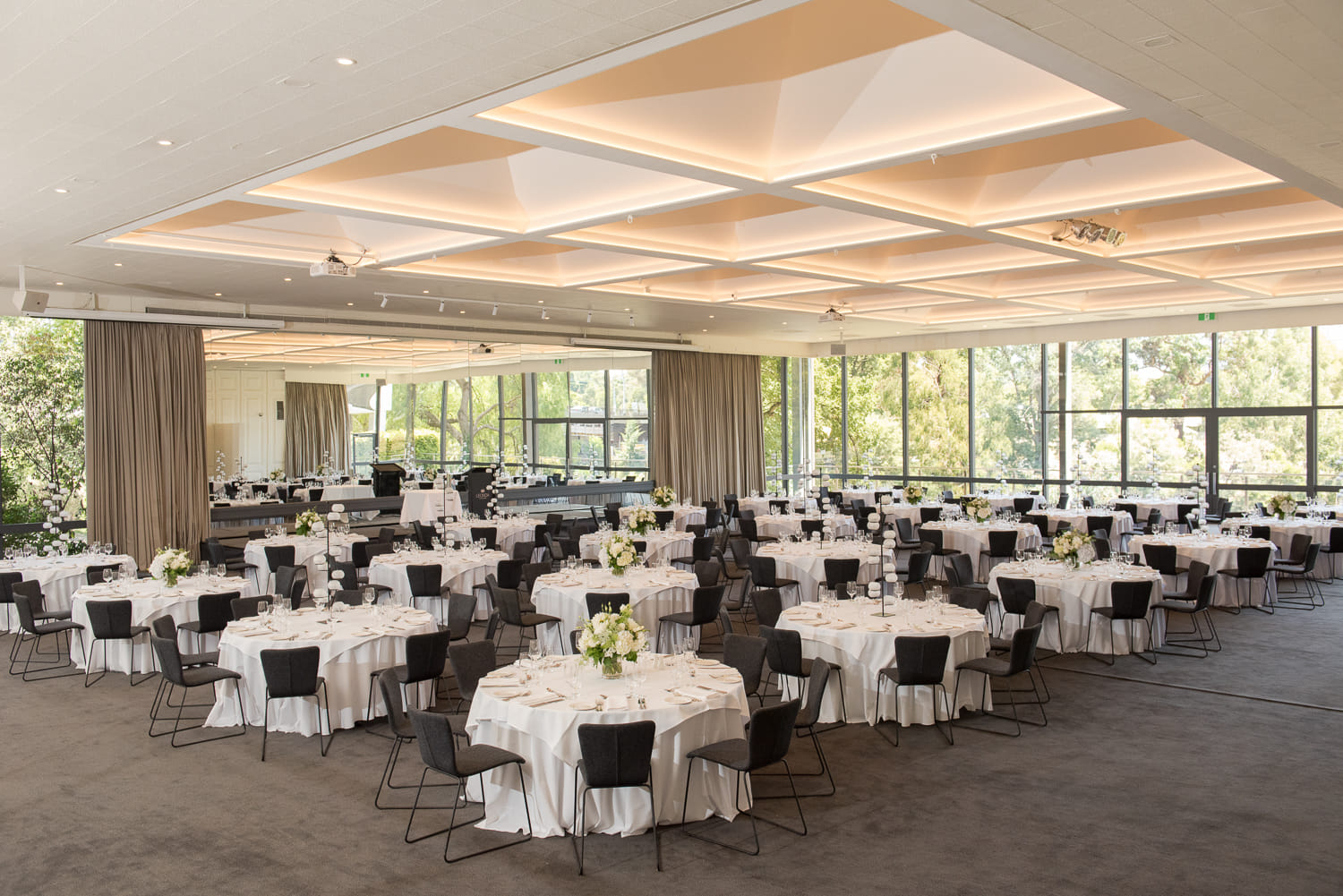 Ballroom 19