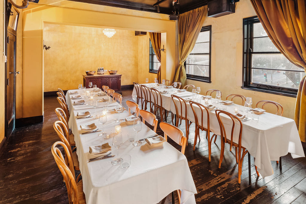 Sun Room - Level 1 3