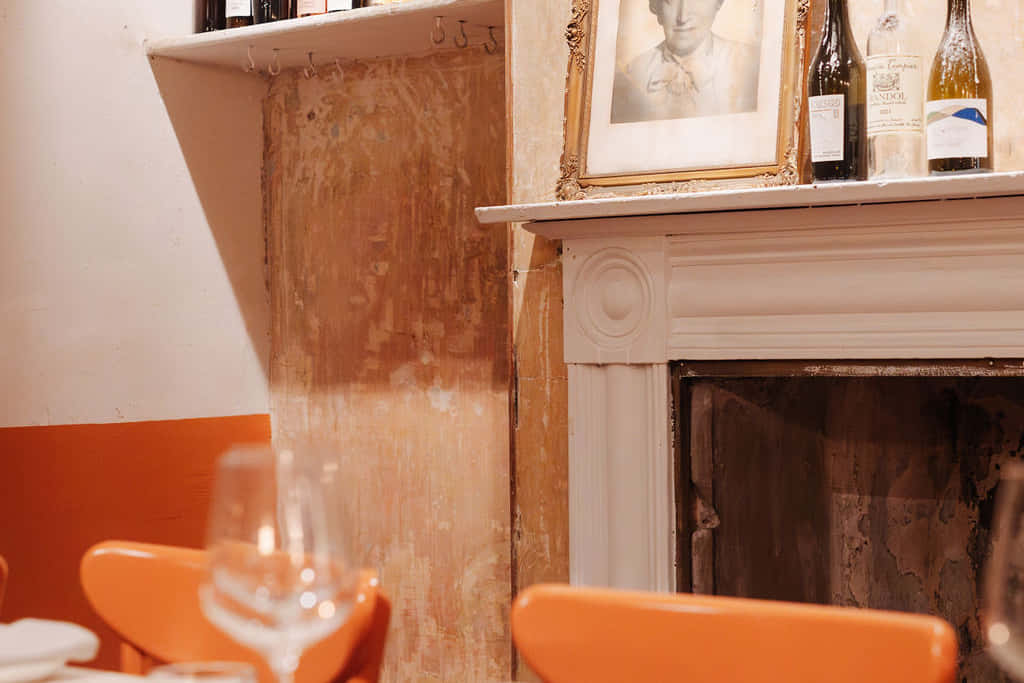 Lil Sis - Exclusive Hire 1