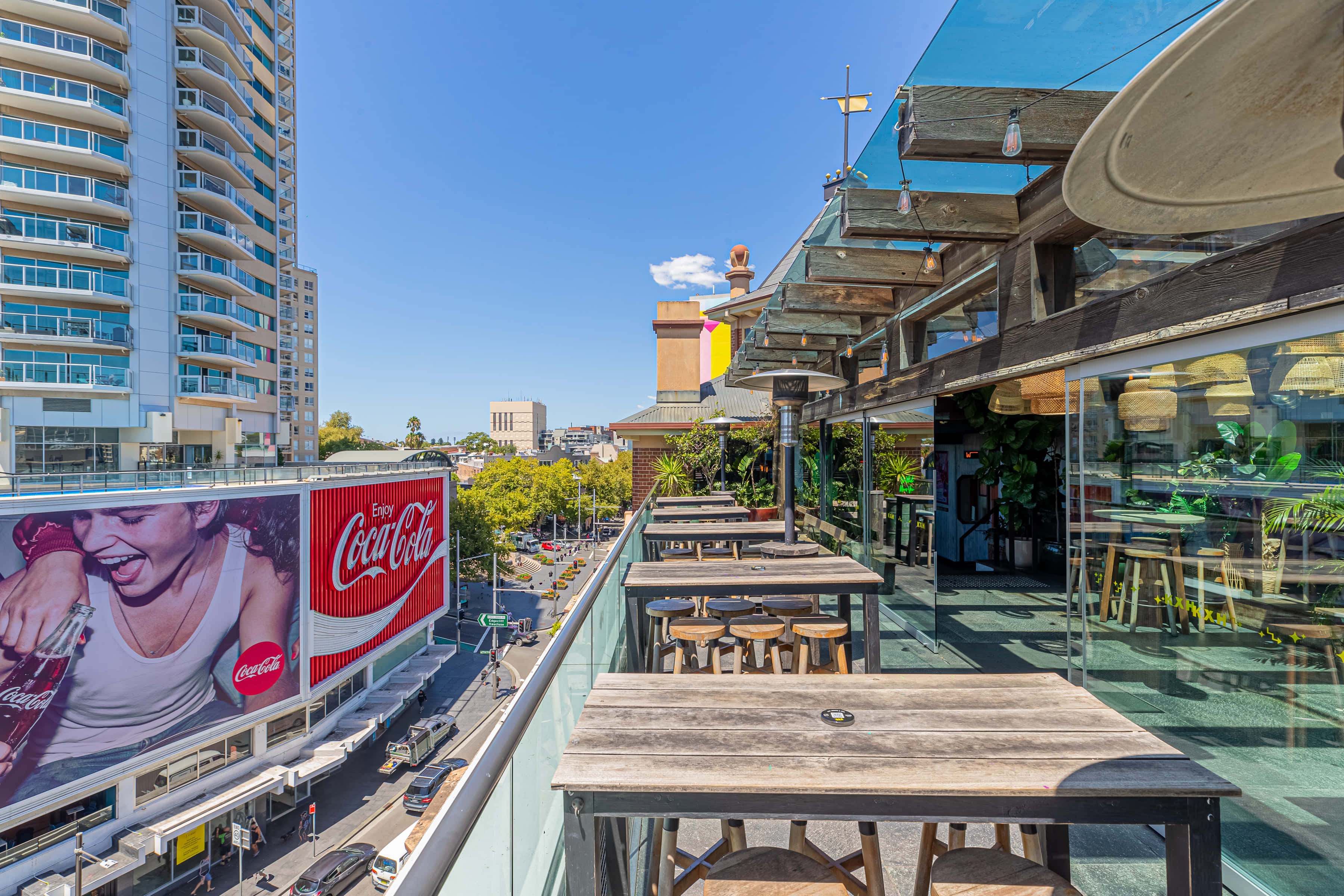 Rooftop Garden Bar 3