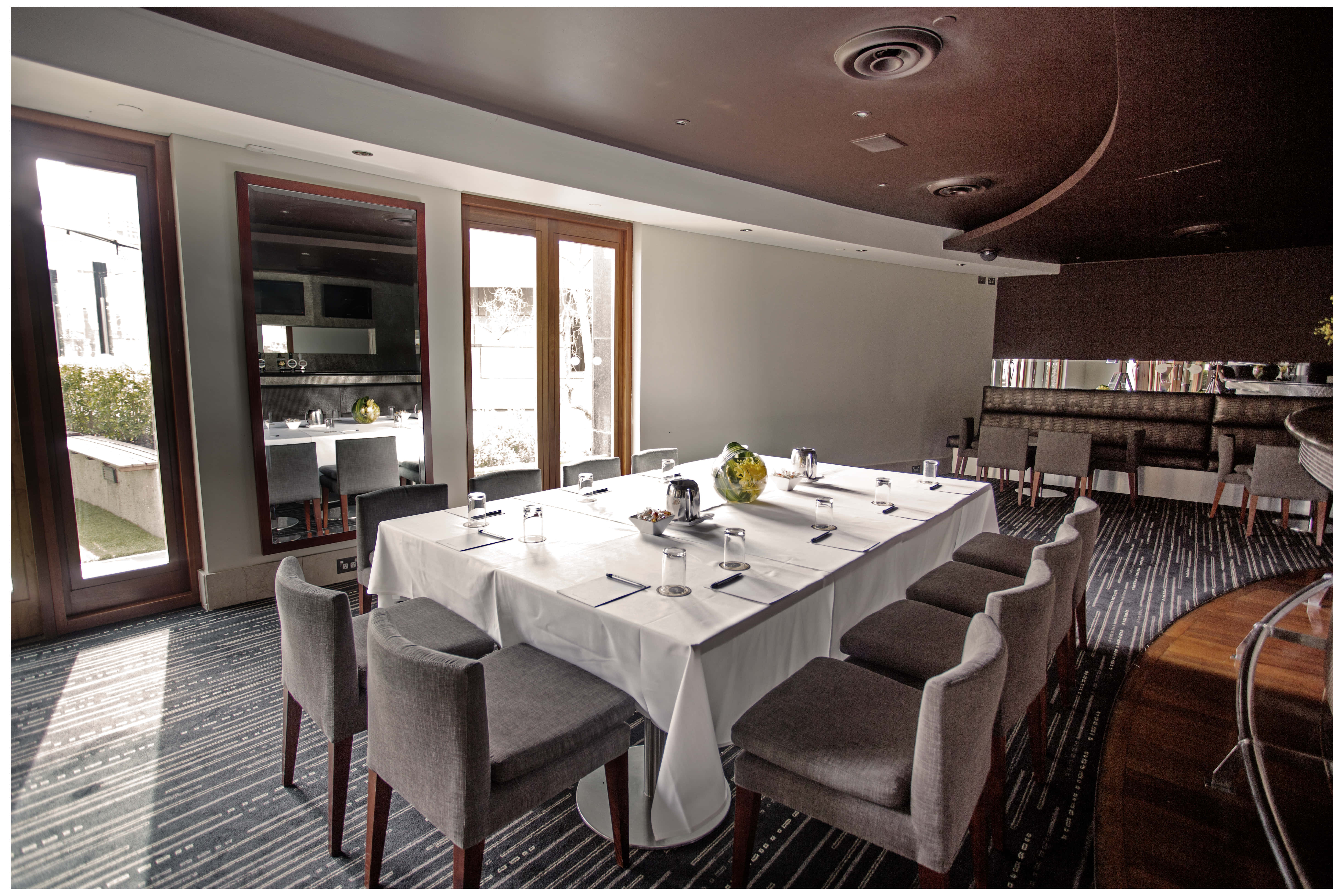 Jarrah Bar & Outdoor Terrace 1