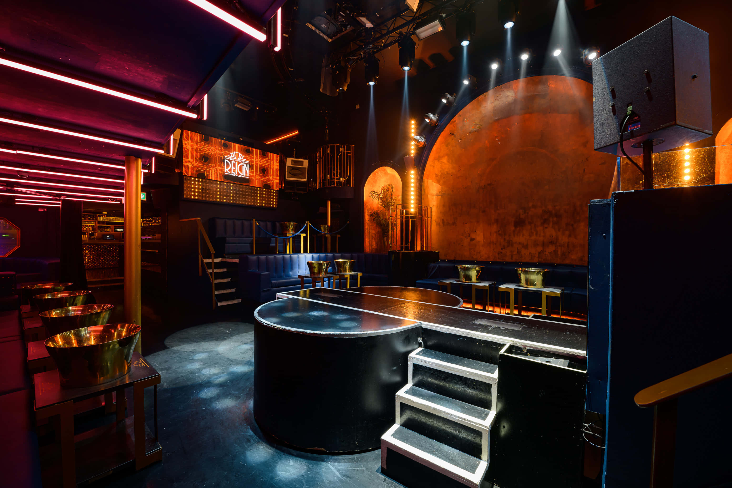 The London Reign 215 Piccadilly St James 7