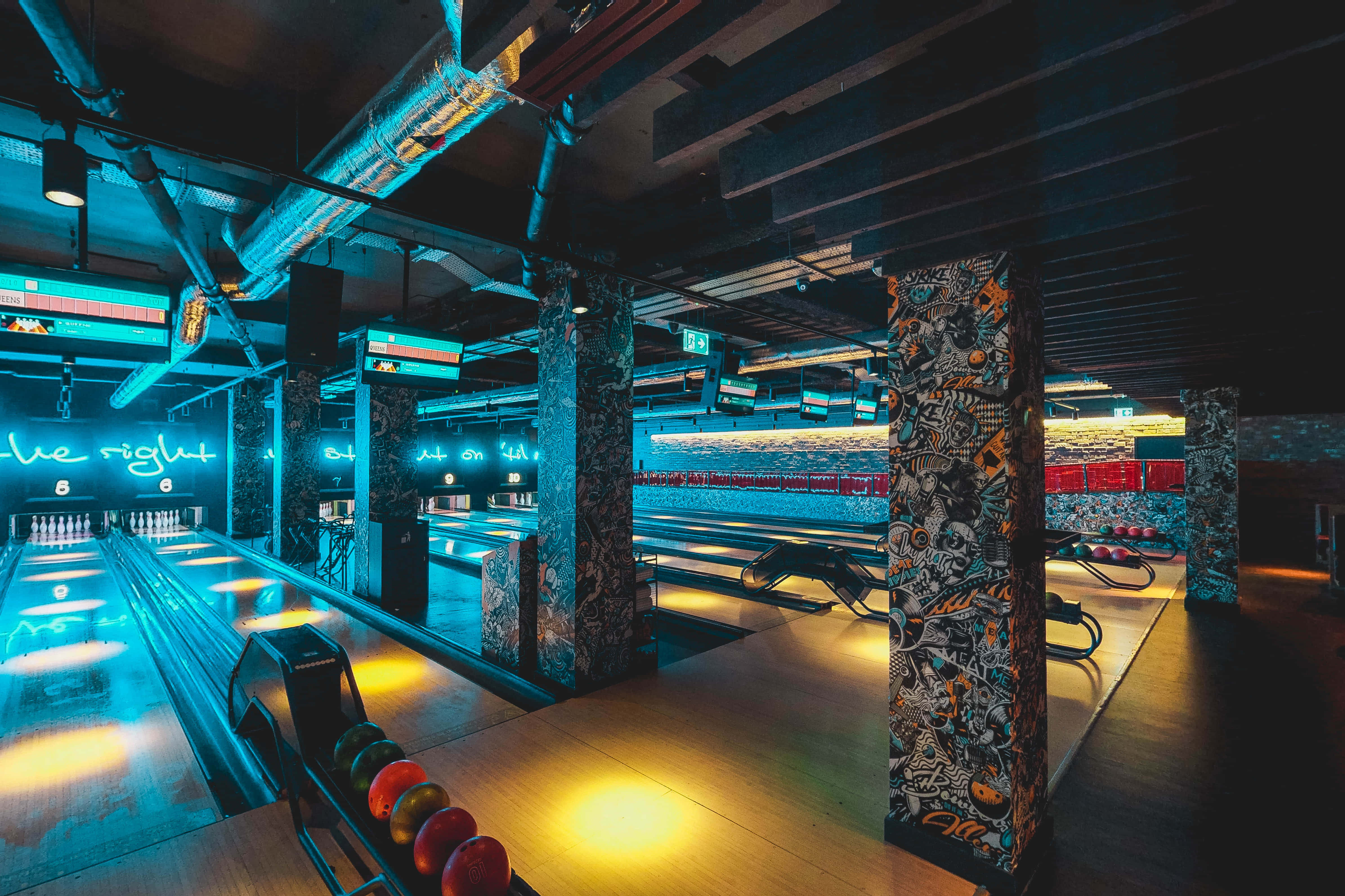 MAIN LANES - East and West Wings 0