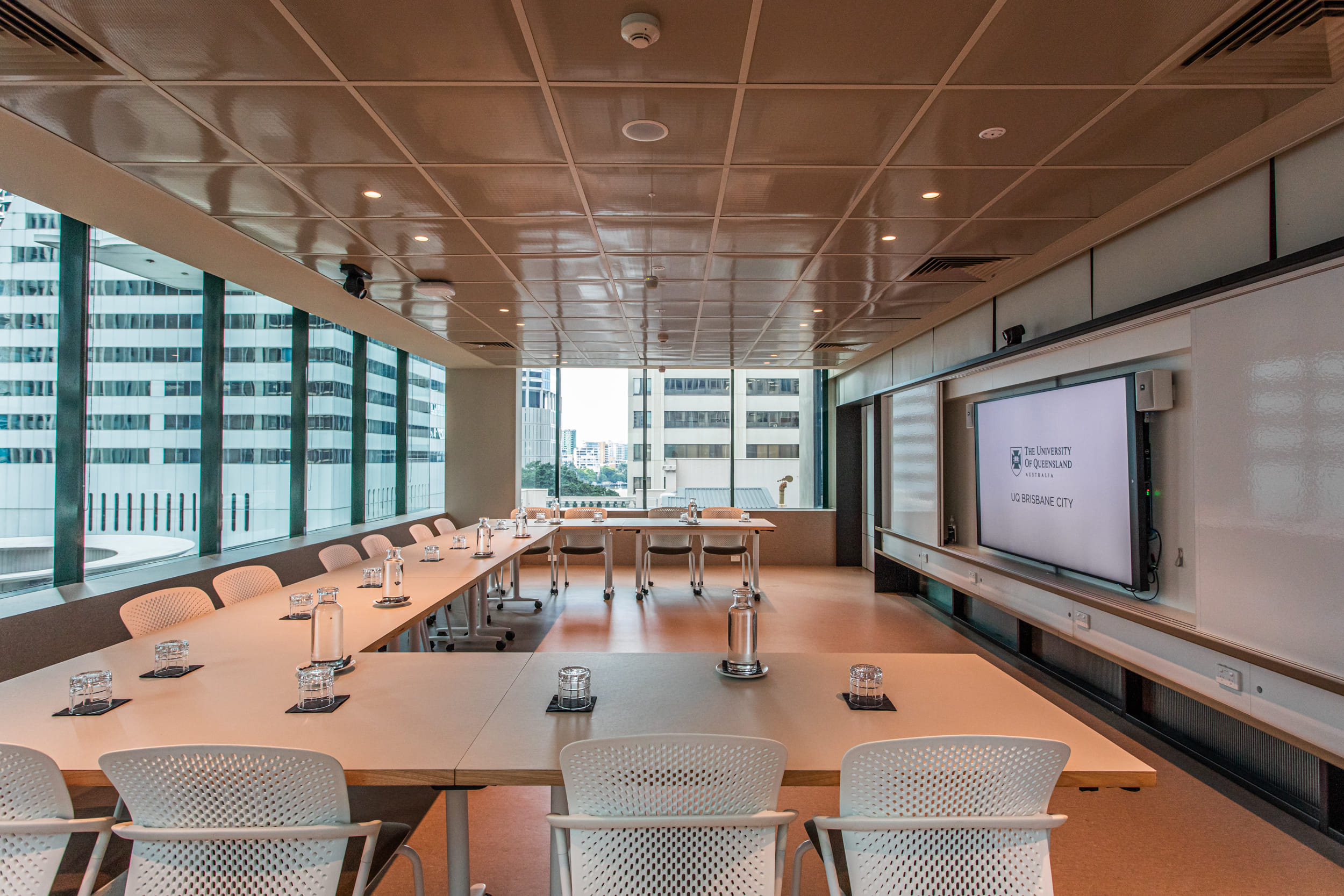 Creative Suite 512 20