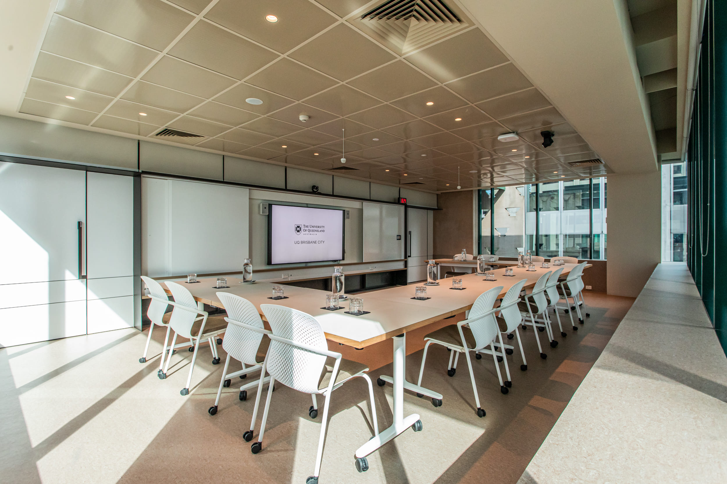 Creative Suite 512 15