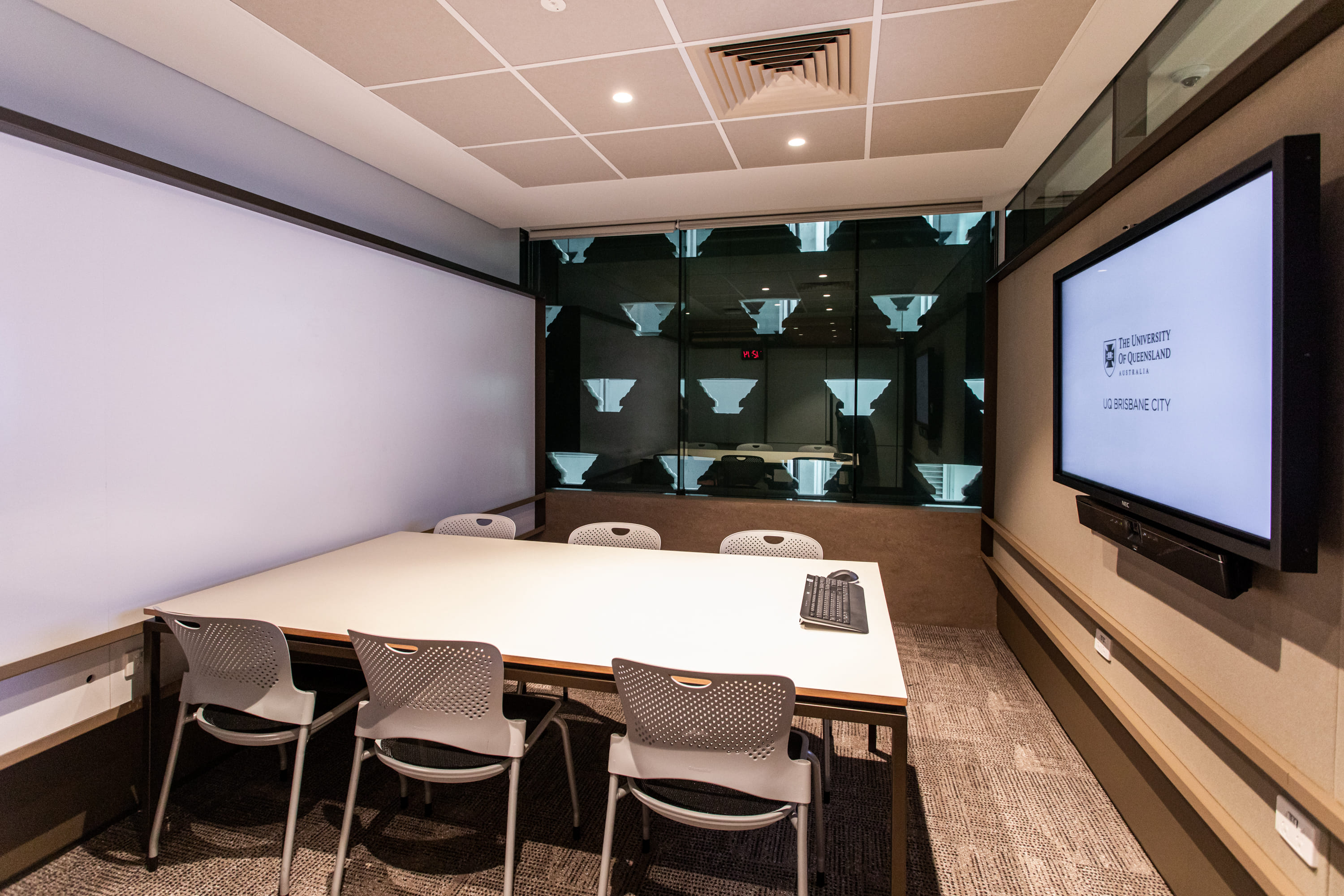  Creative Suite 0M09, 0M11, 0M12 1