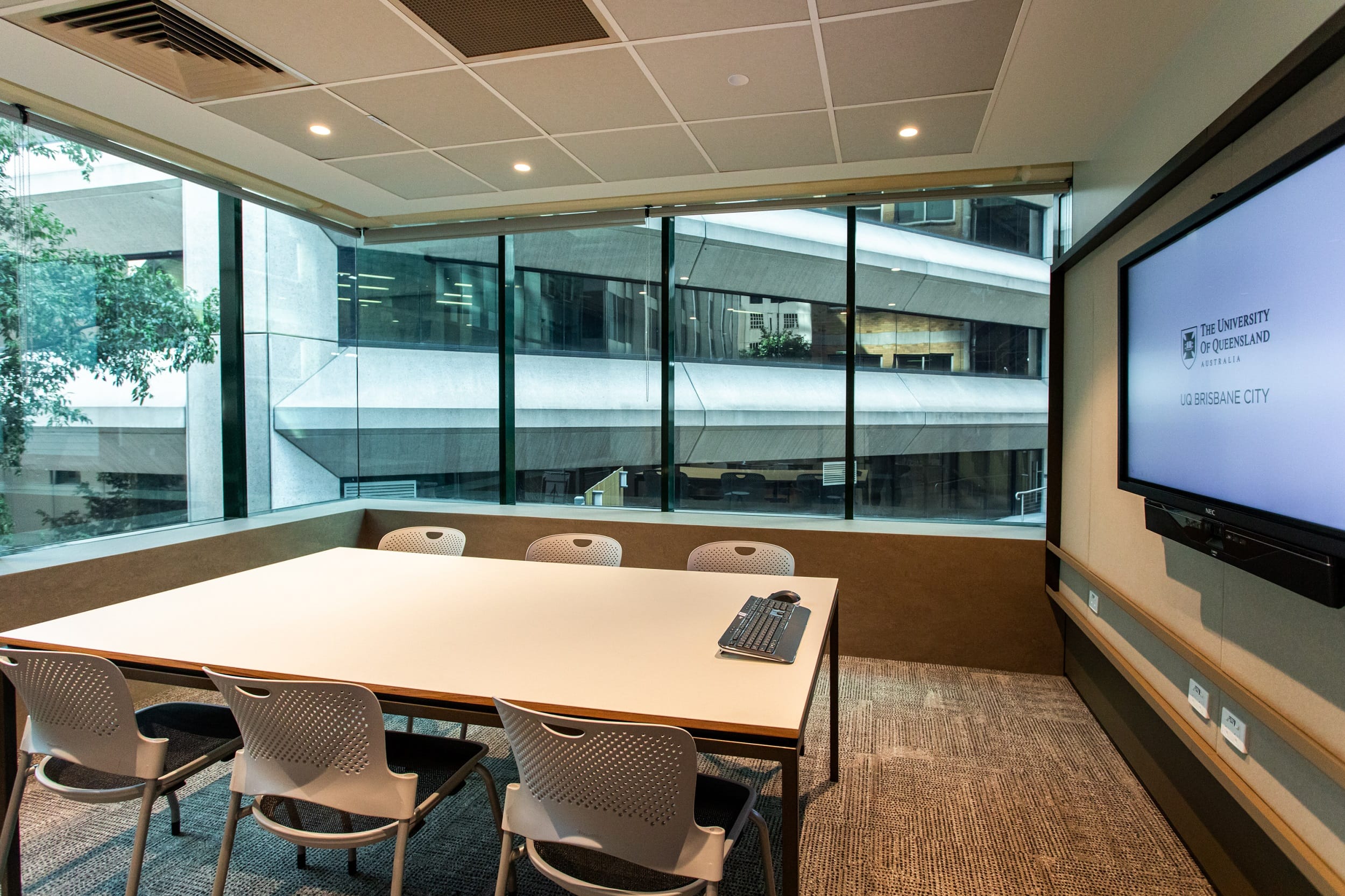 Creative Suite 1M07, 1M08, 1M09, 1M10, 1M11, 1M12 2