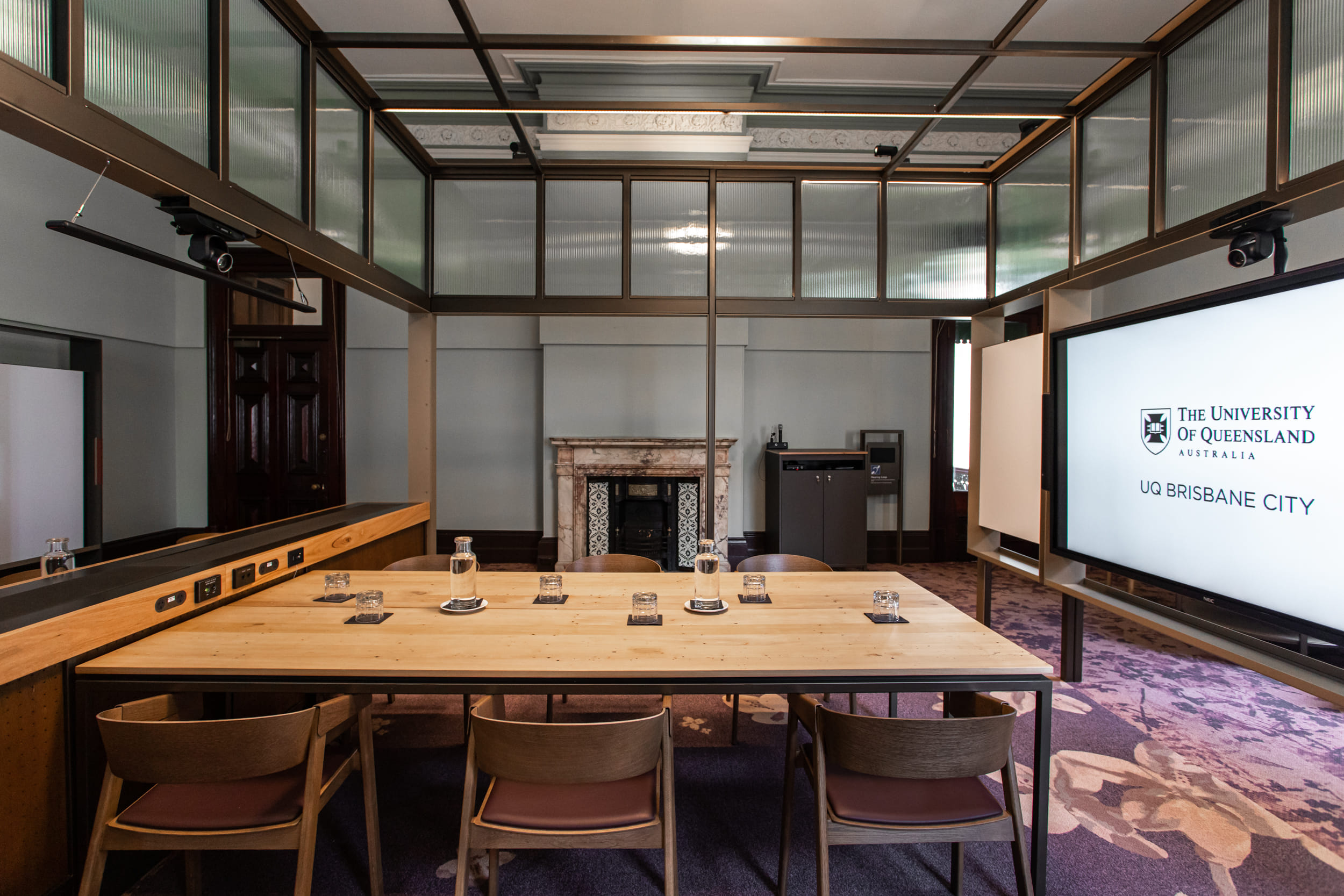 Showcase Suite 205 5