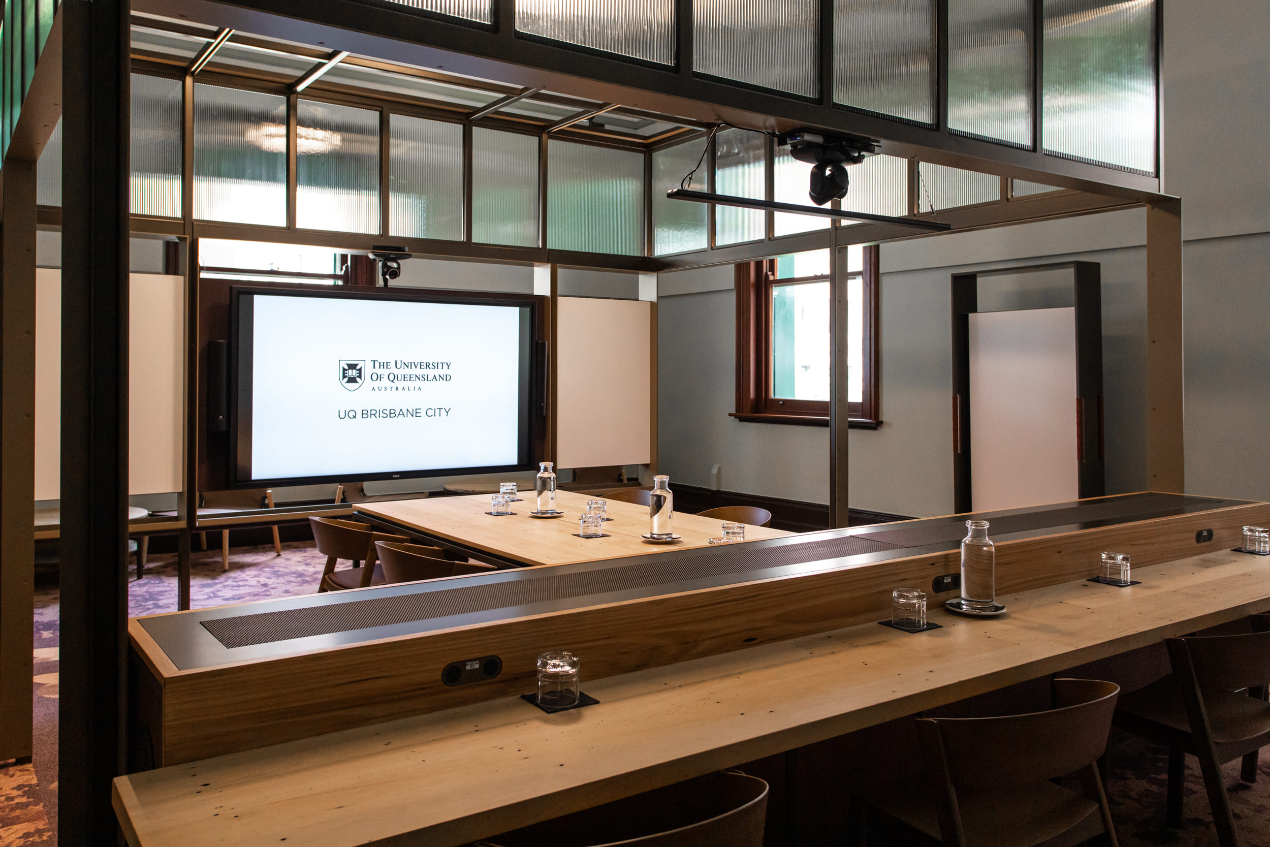 Showcase Suite 205 1