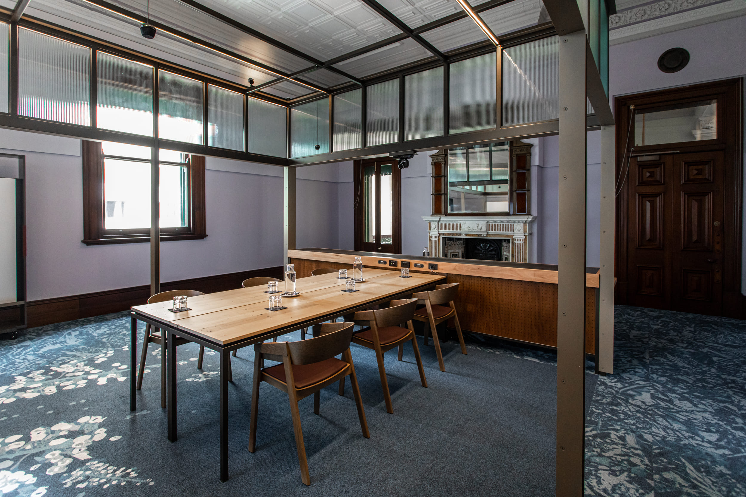 Showcase Suite 218 4