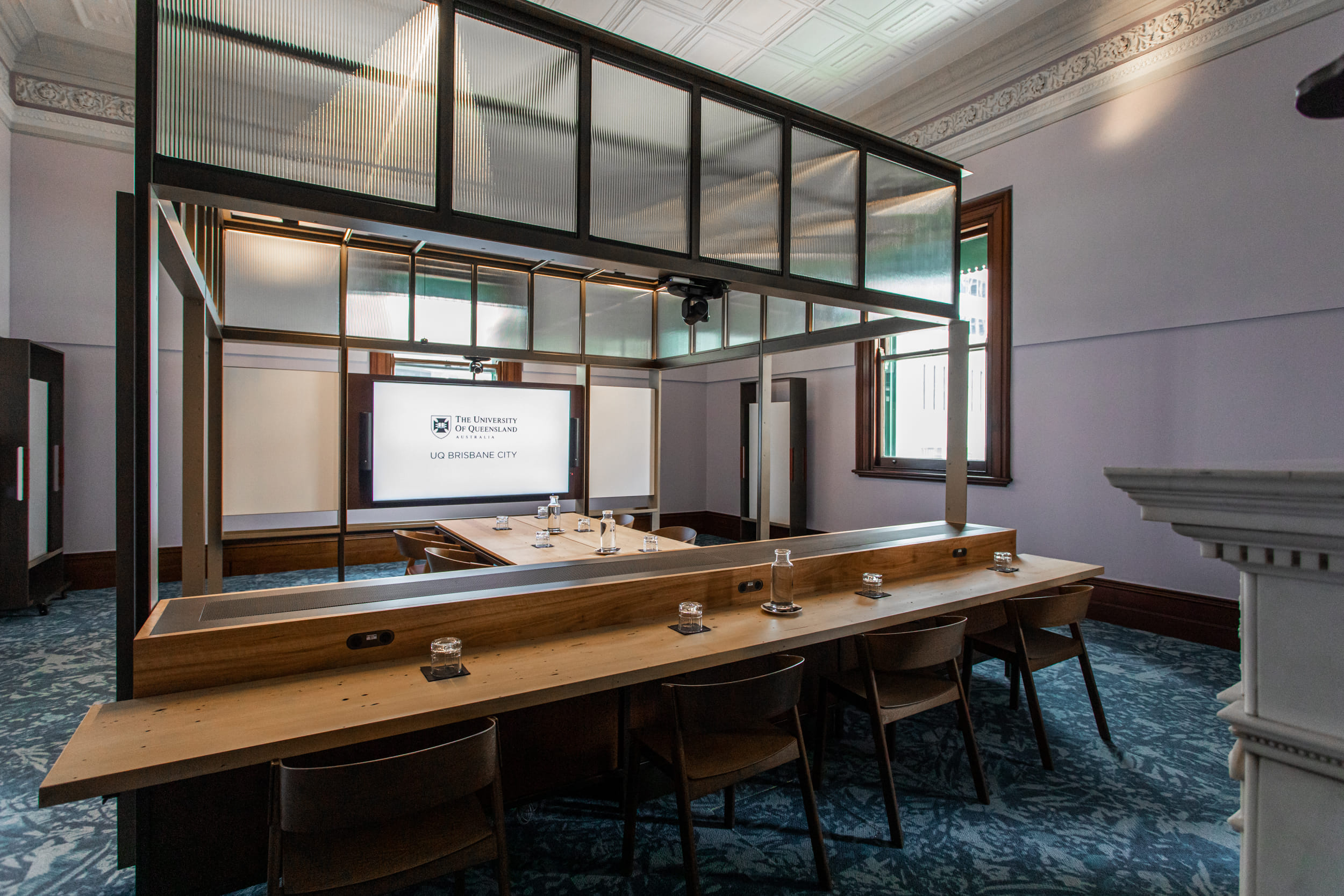 Showcase Suite 218 7