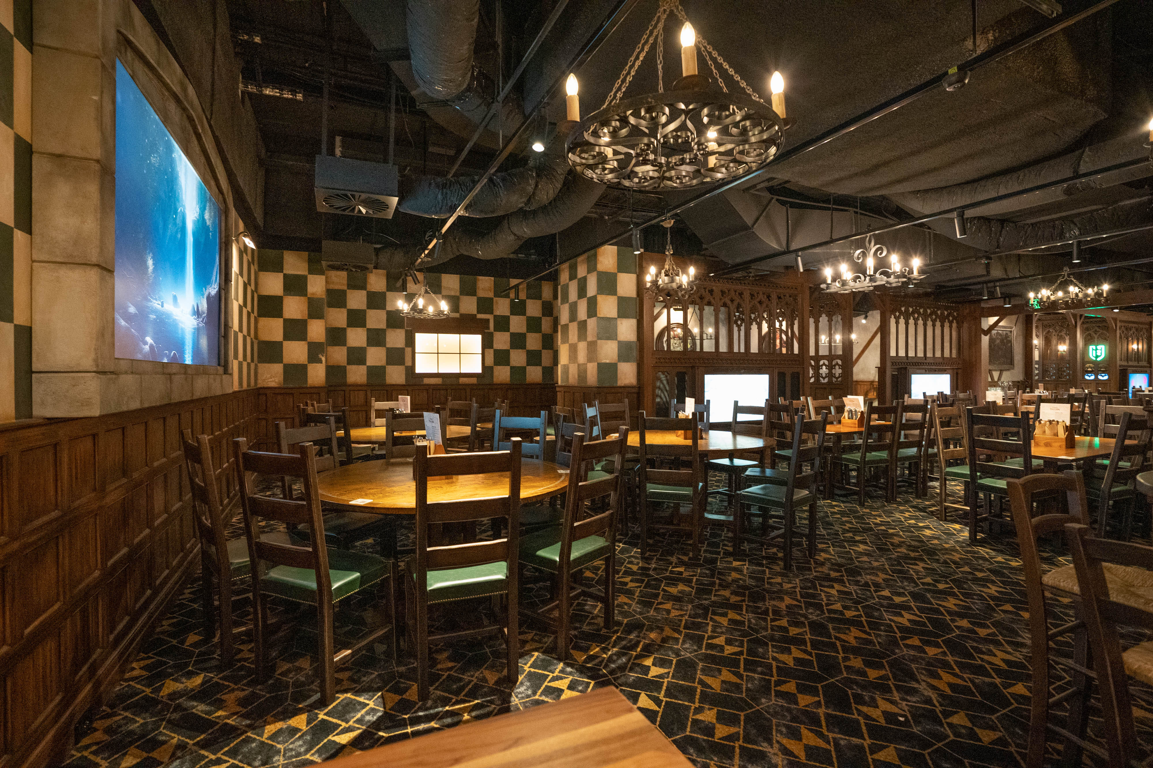 Tavern Semi-Private 3