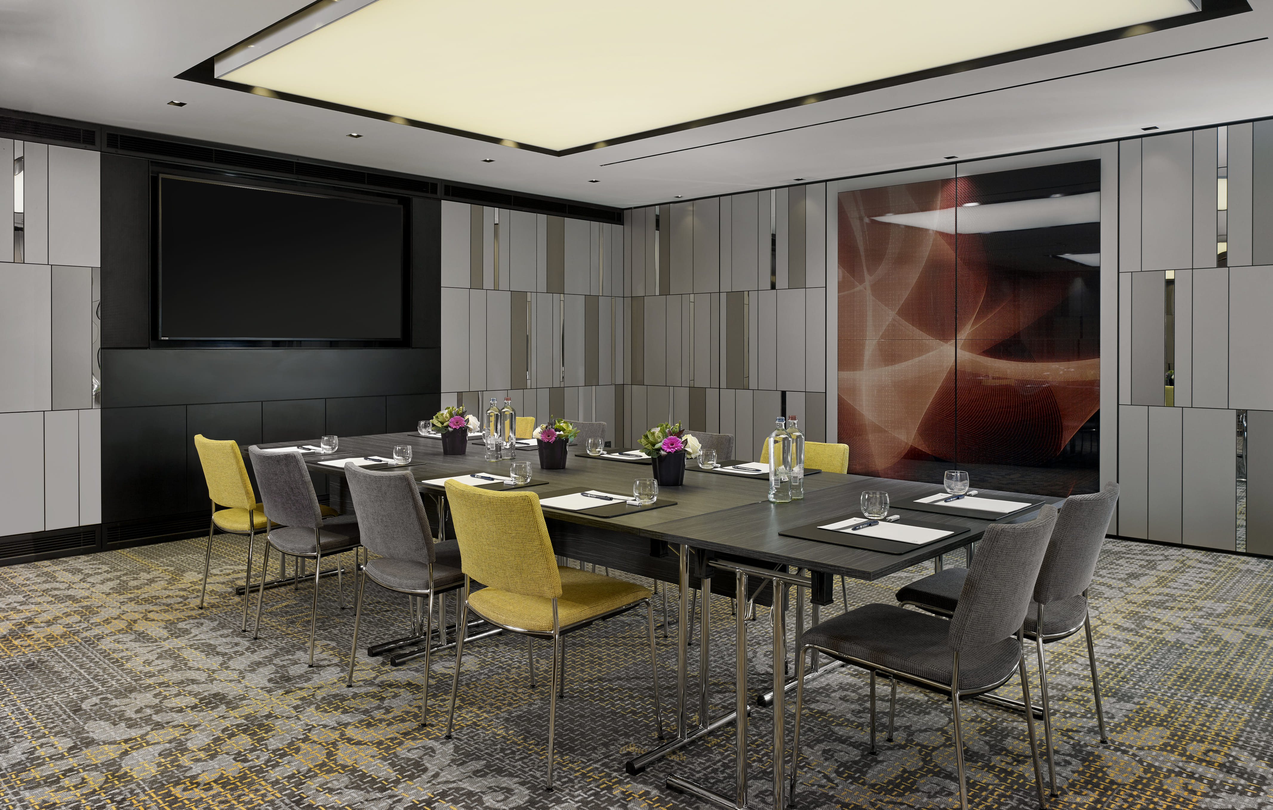 Plaza Suite 3