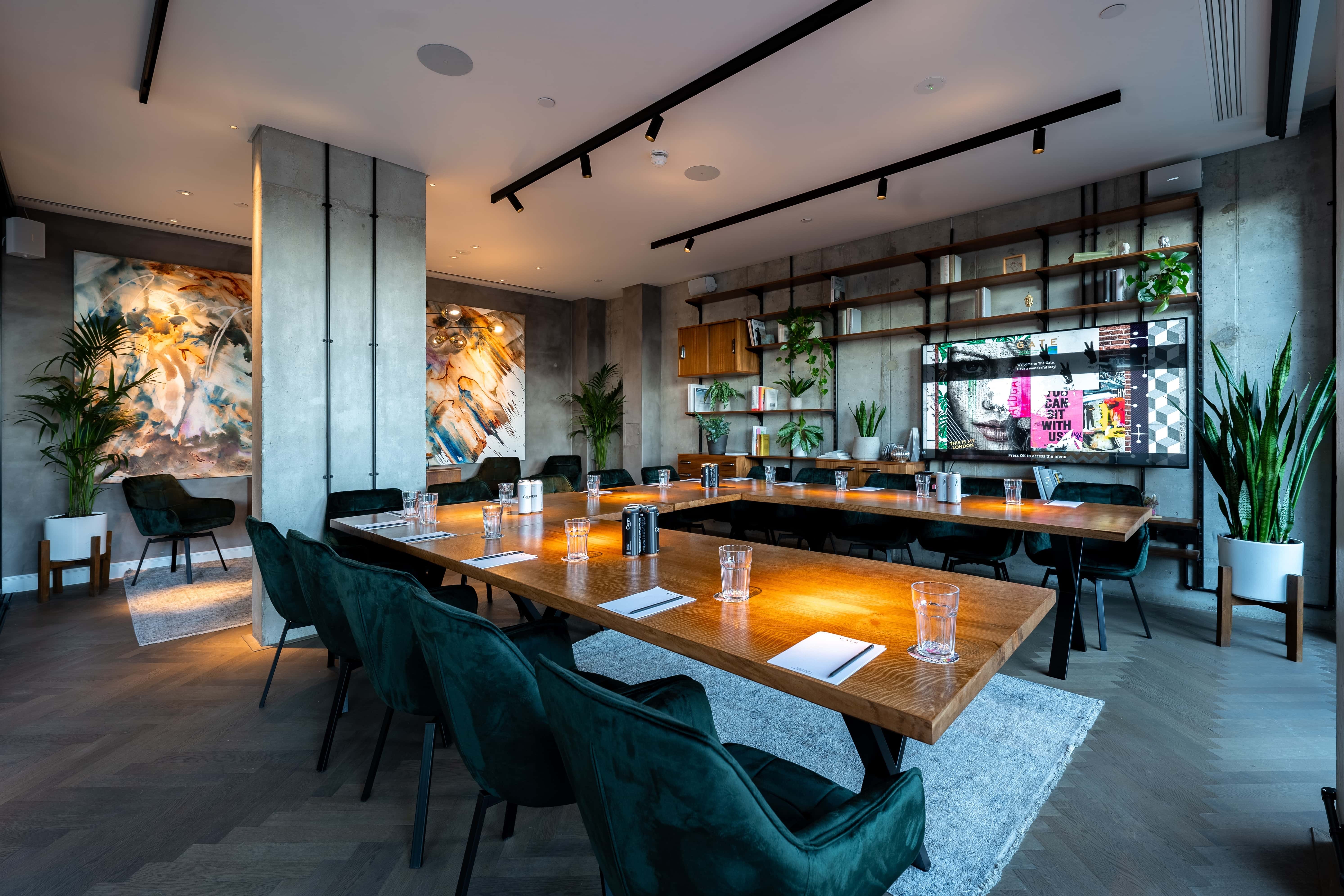 East Side Meeting Room 10