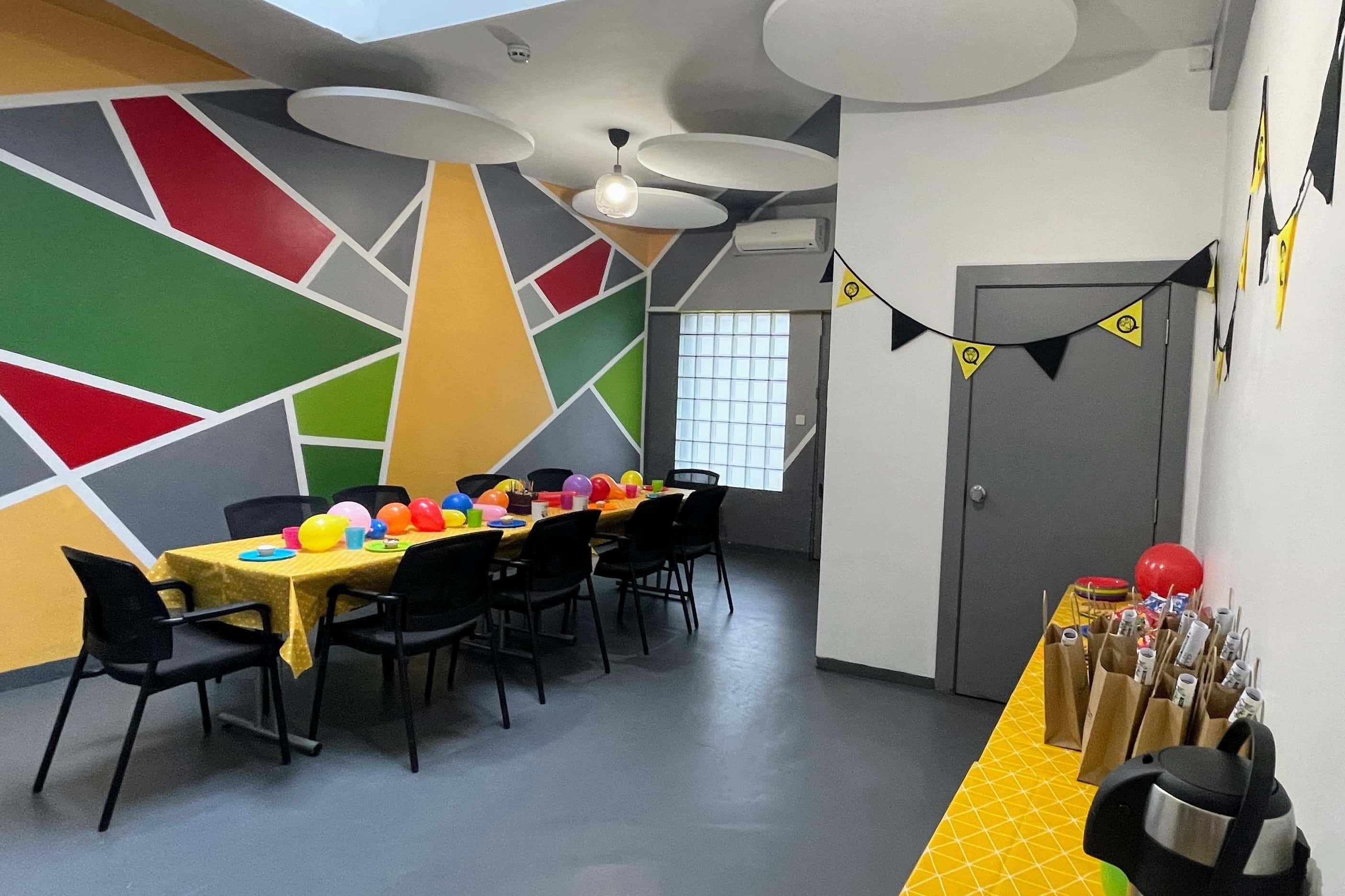 Apollo Room - Birthday Party Space 1