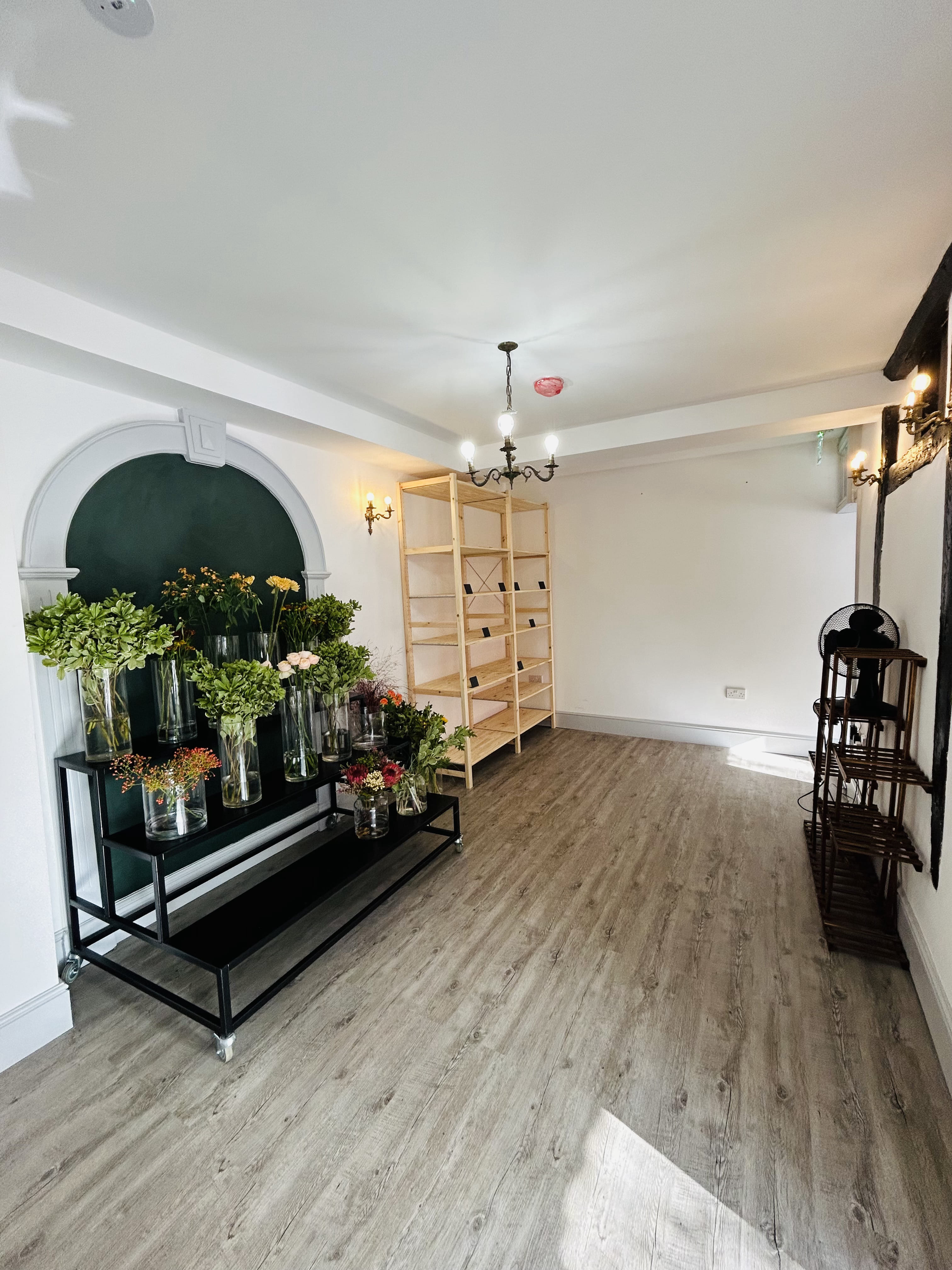 Artisan Savant Spaces - Plantshop Florist and Media Space 5